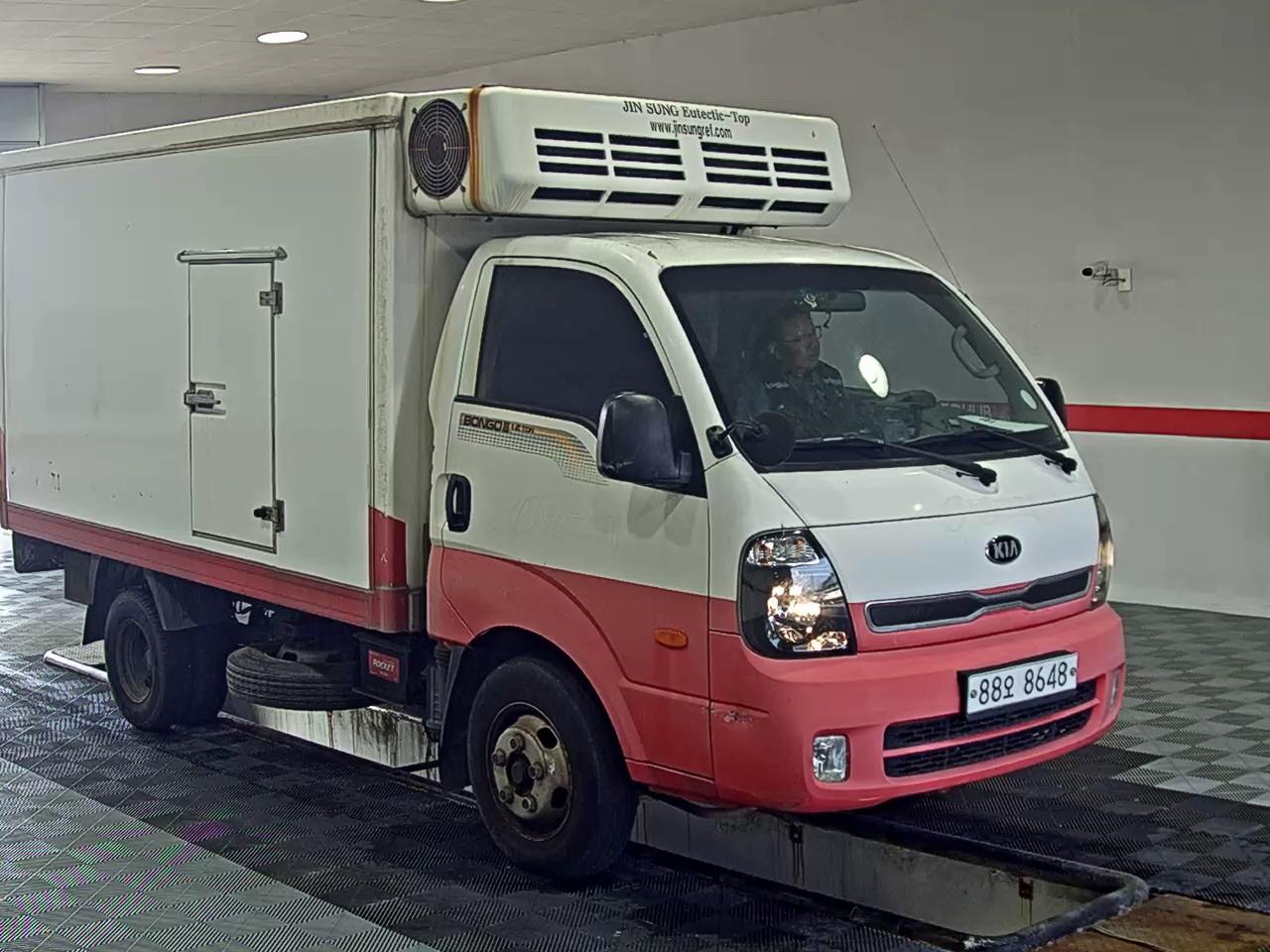 2016 - kia bongo