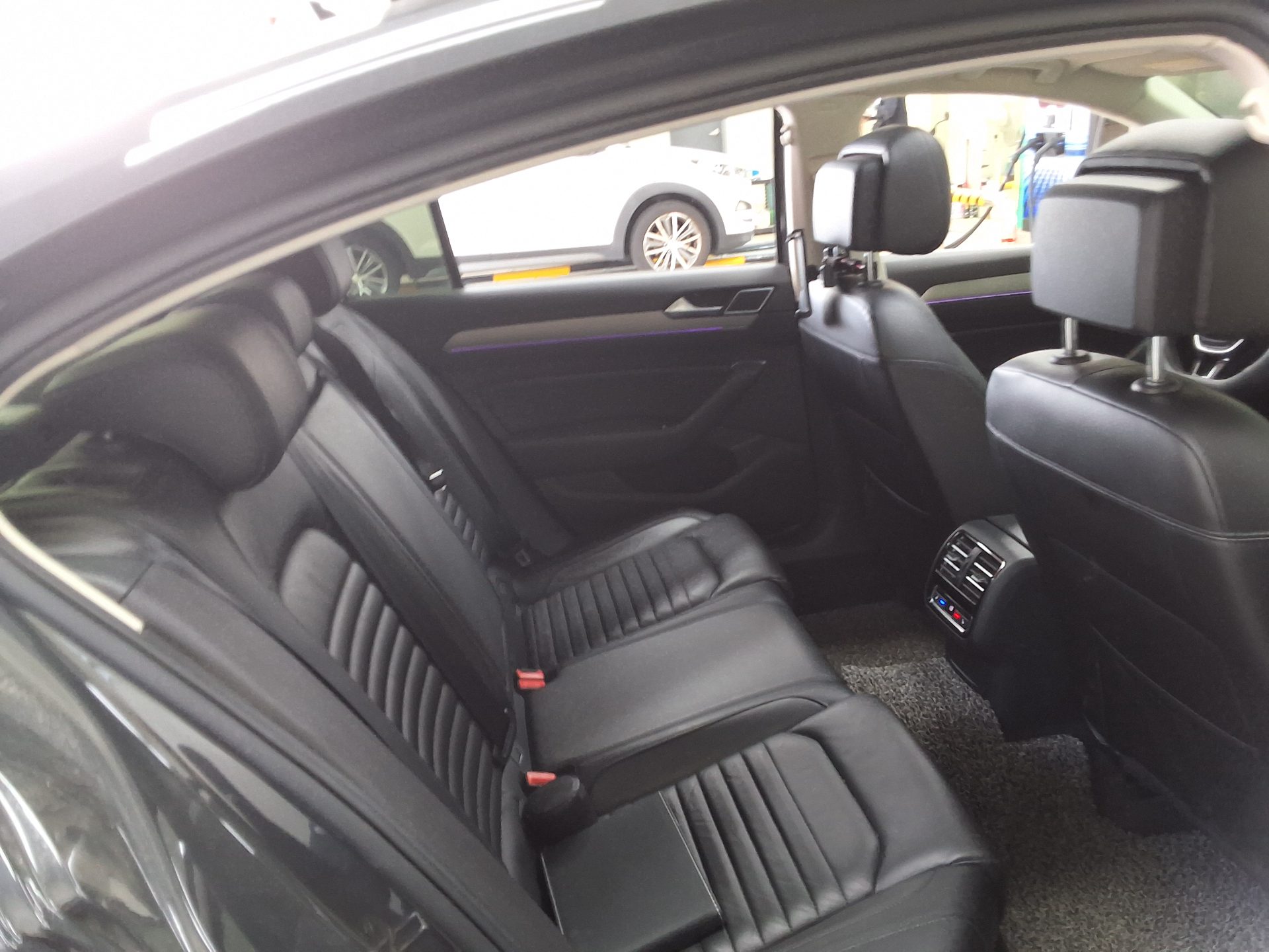 2018 - volkswagen passat