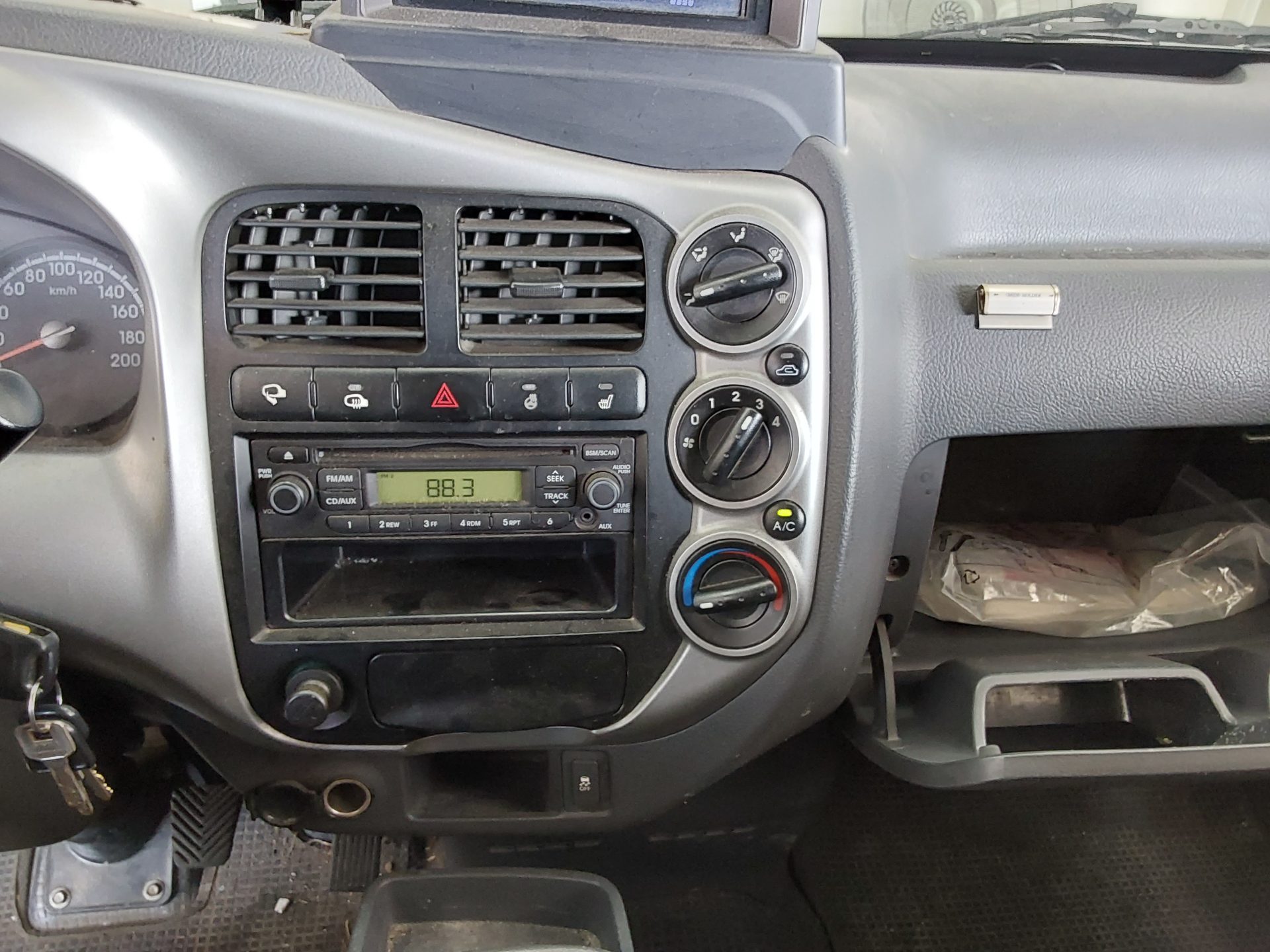 2015 - kia bongo