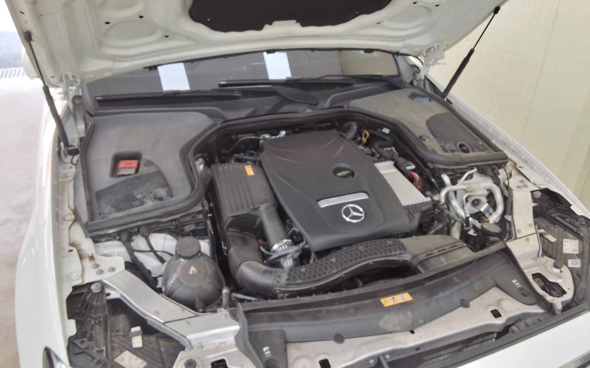 2022 - mercedes-benz e250