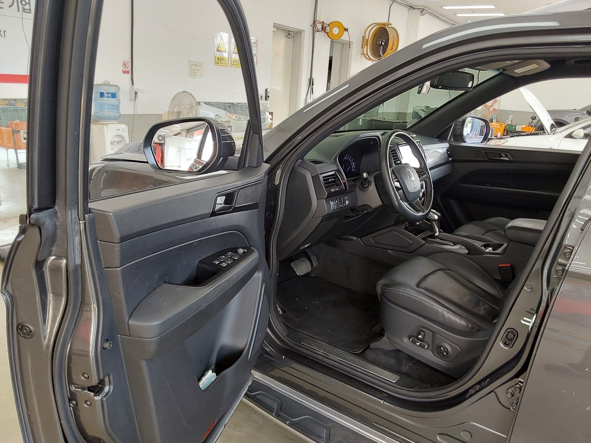 2021 - ssangyong rexton