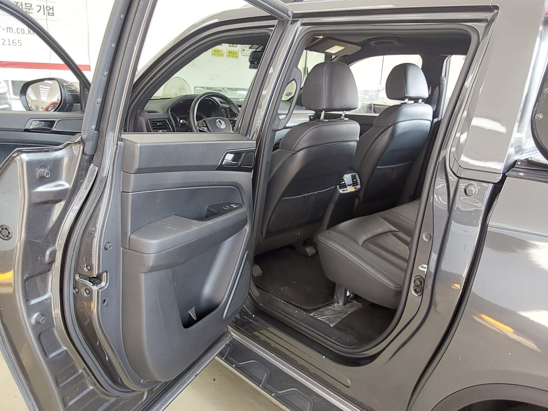2021 - ssangyong rexton