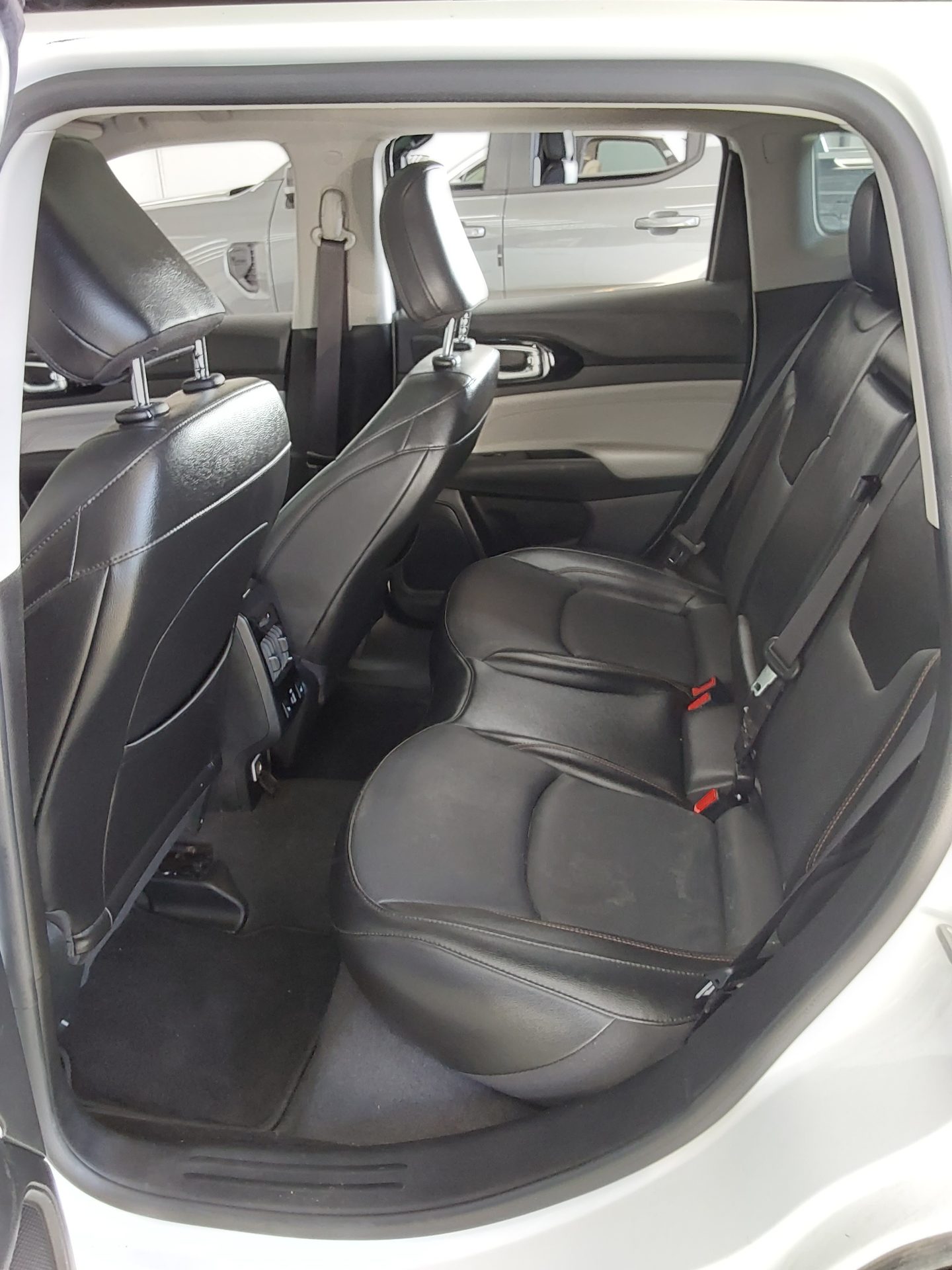 2022 - jeep compass