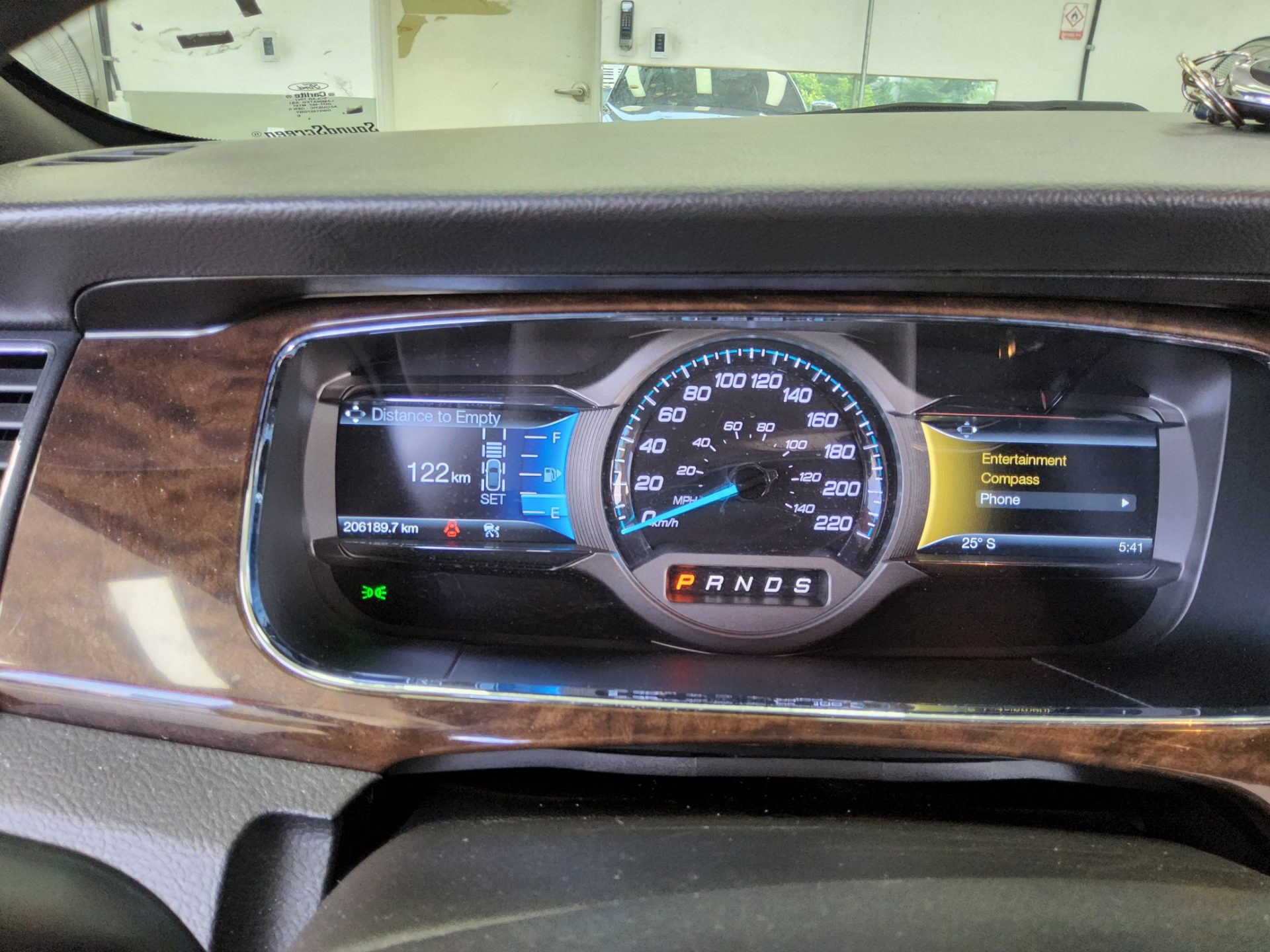 2015 - ford taurus