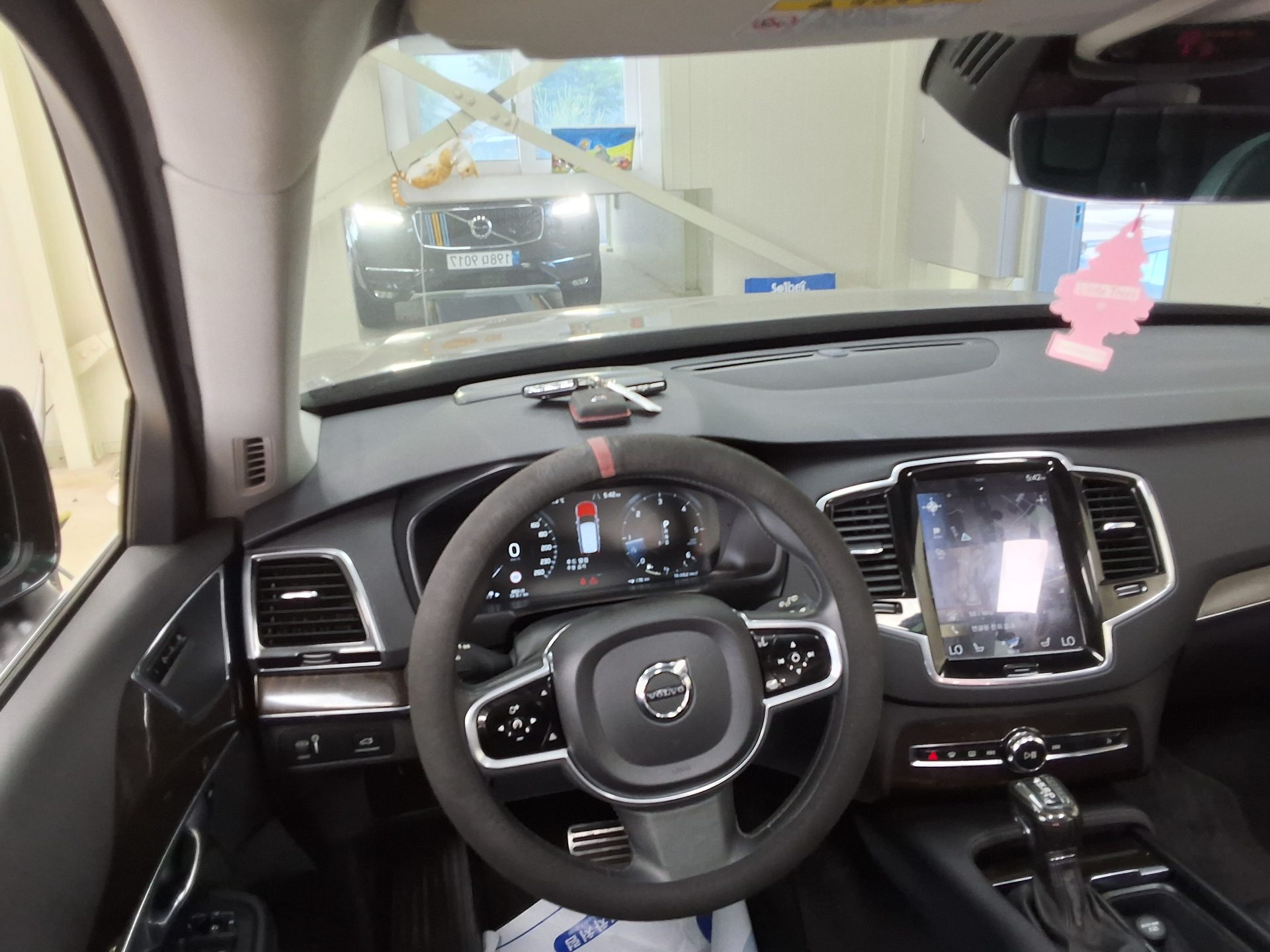 2017 - volvo xc90