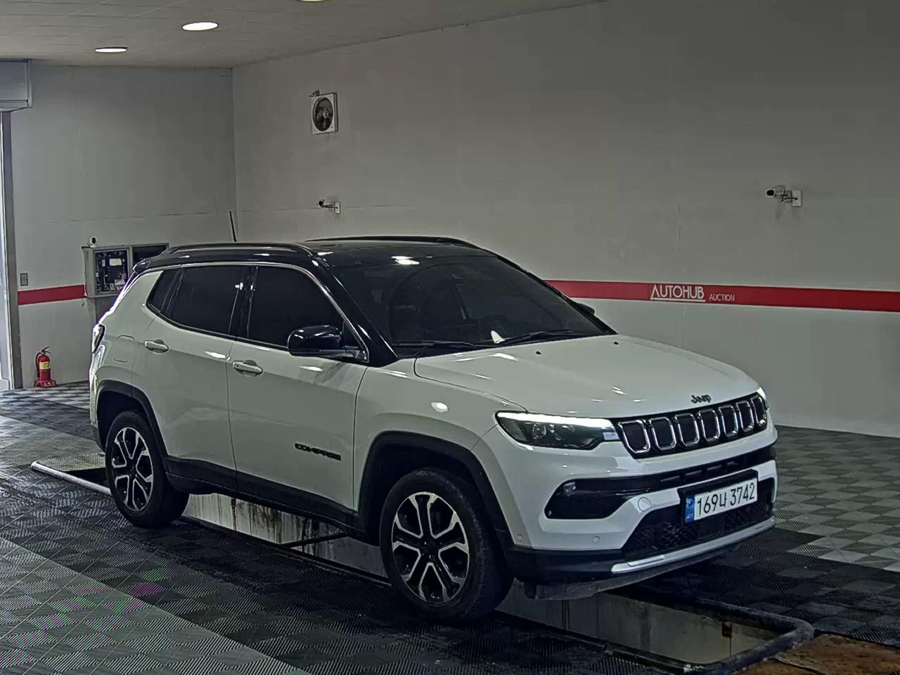 2022 - jeep compass