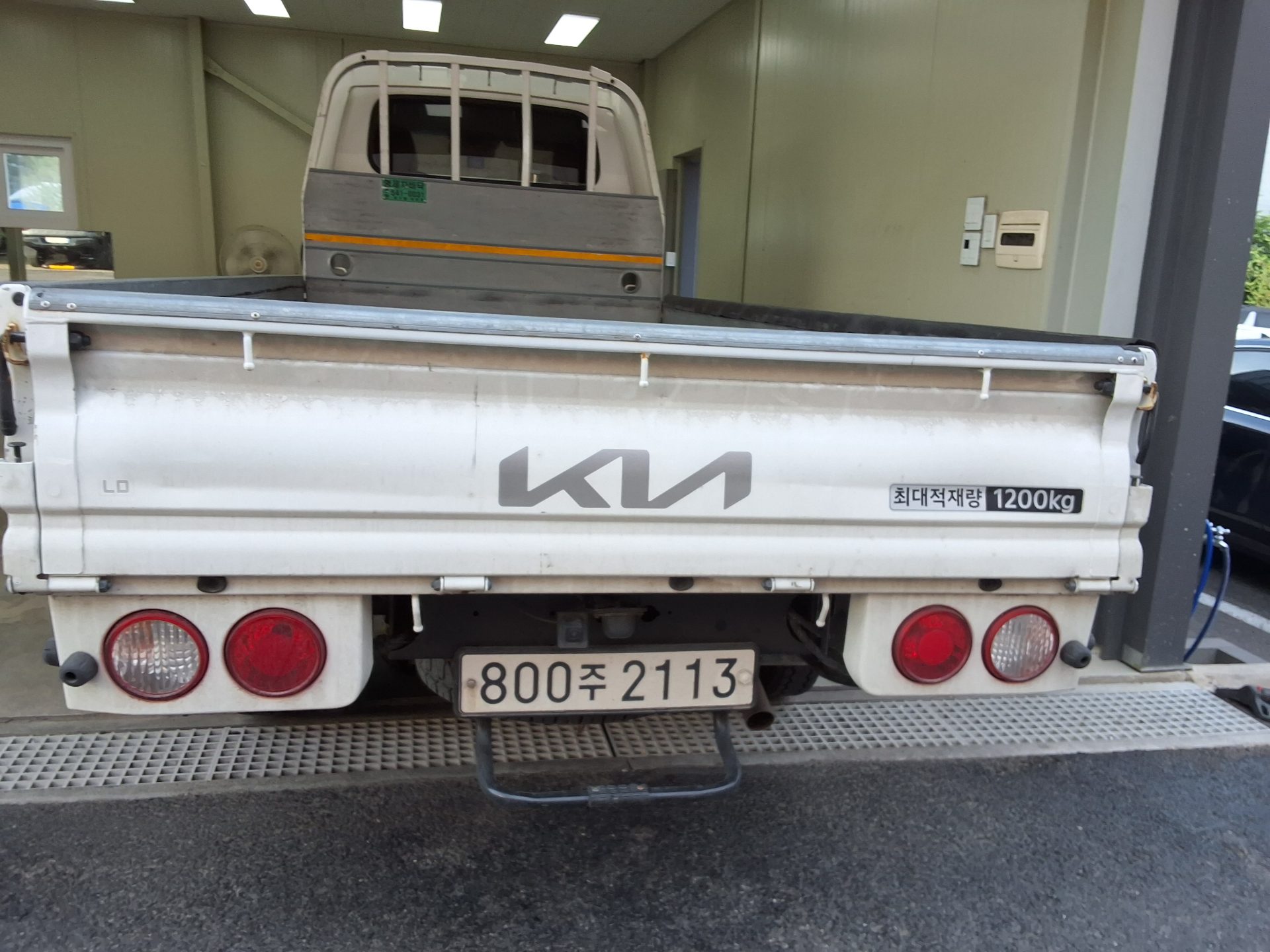 2023 - kia bongo