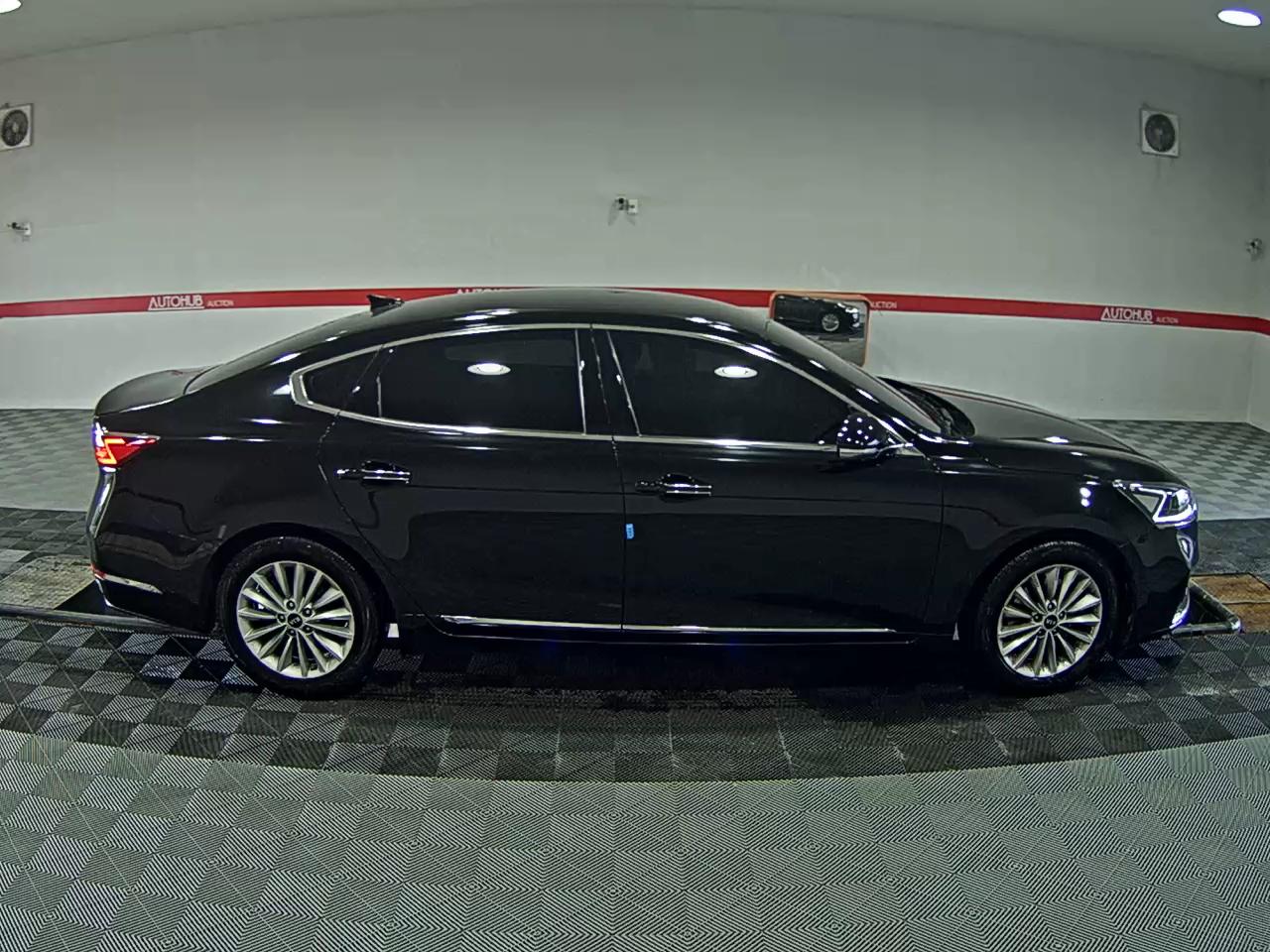 2019 - kia k7