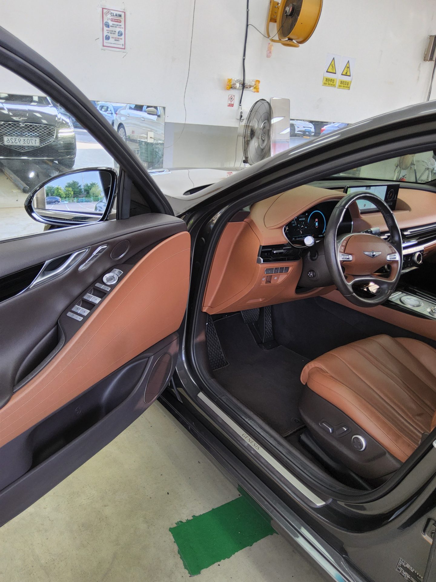 2021 - genesis g80