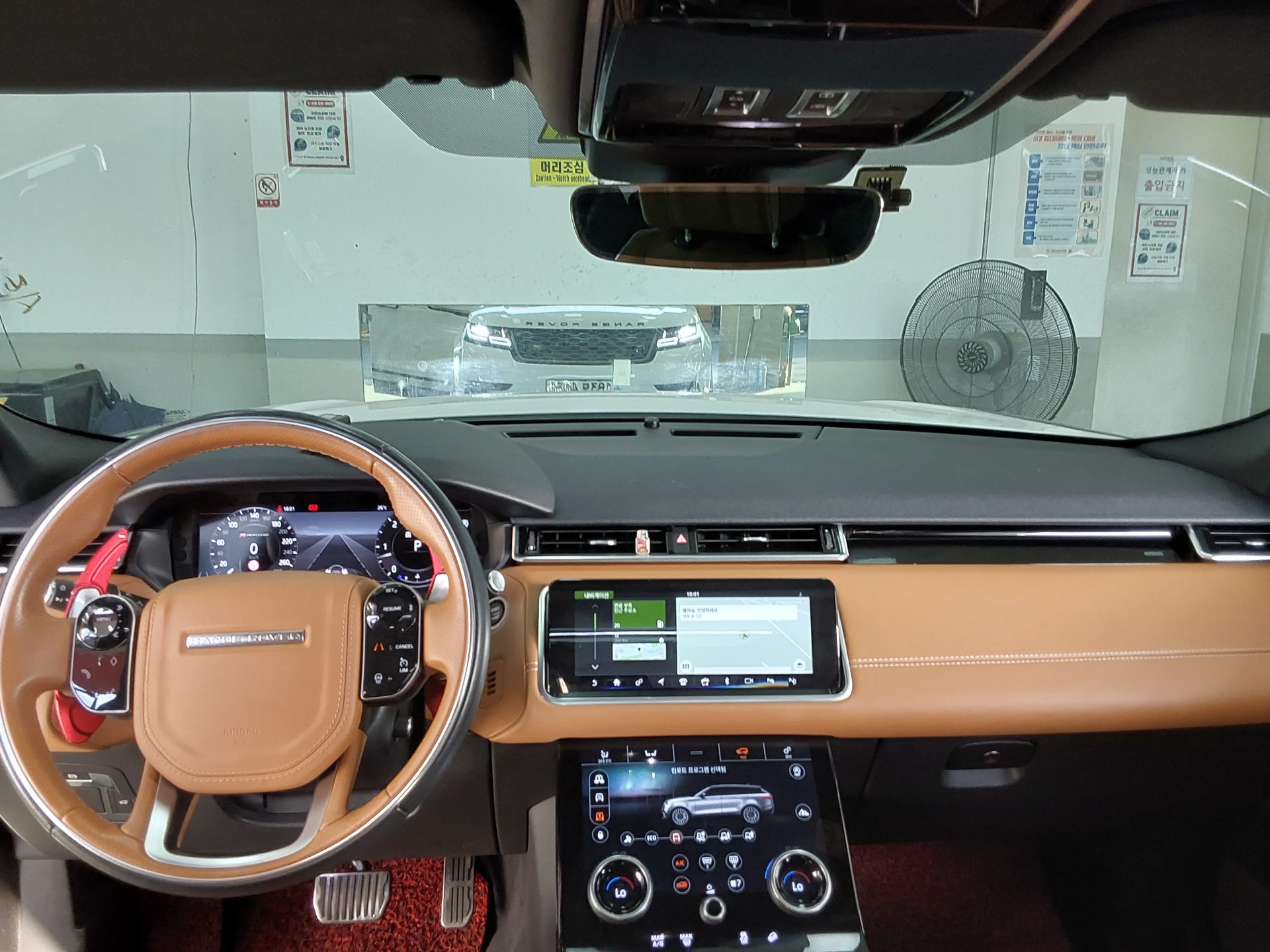2020 - land rover range rover