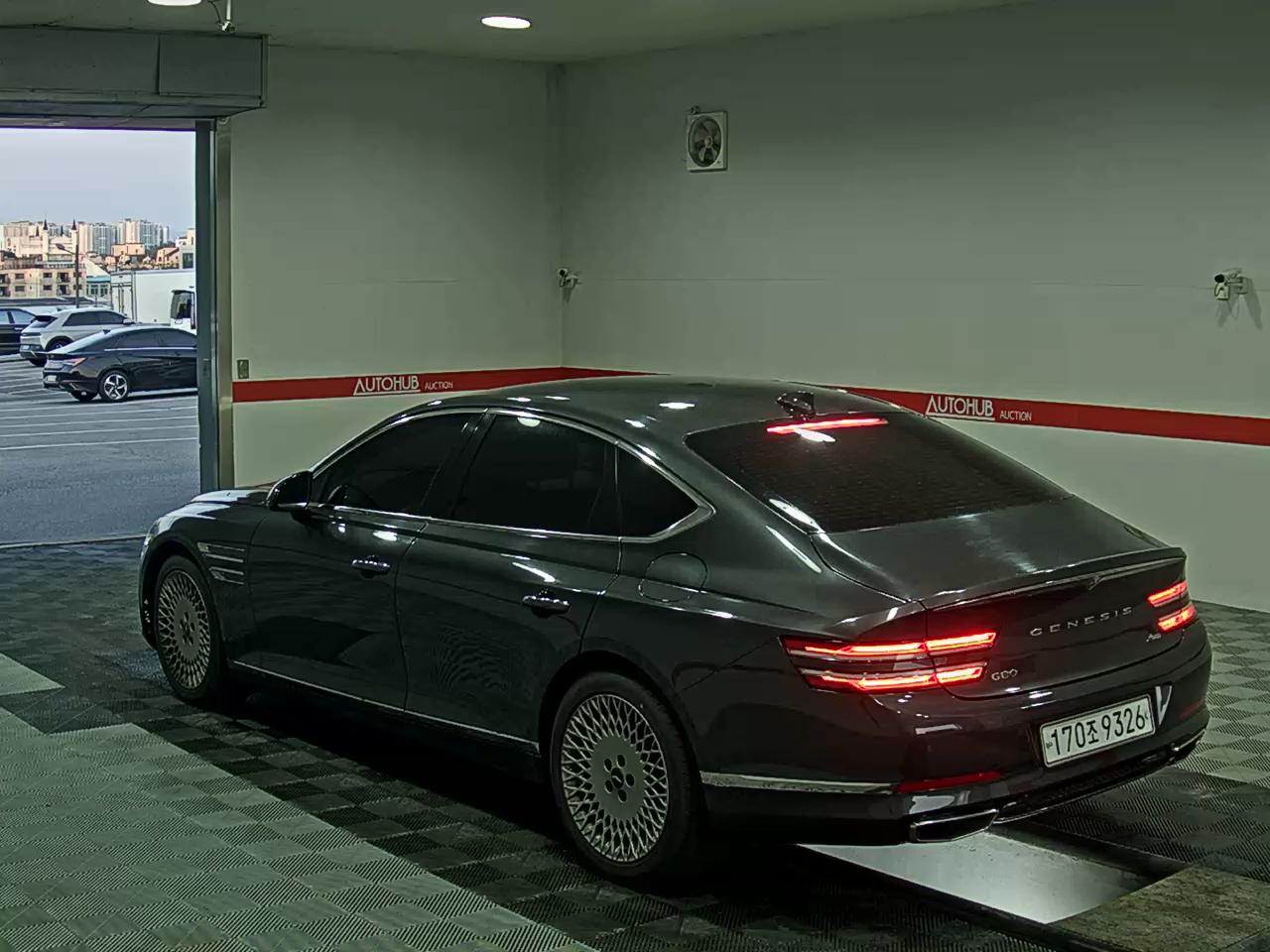 2021 - genesis g80