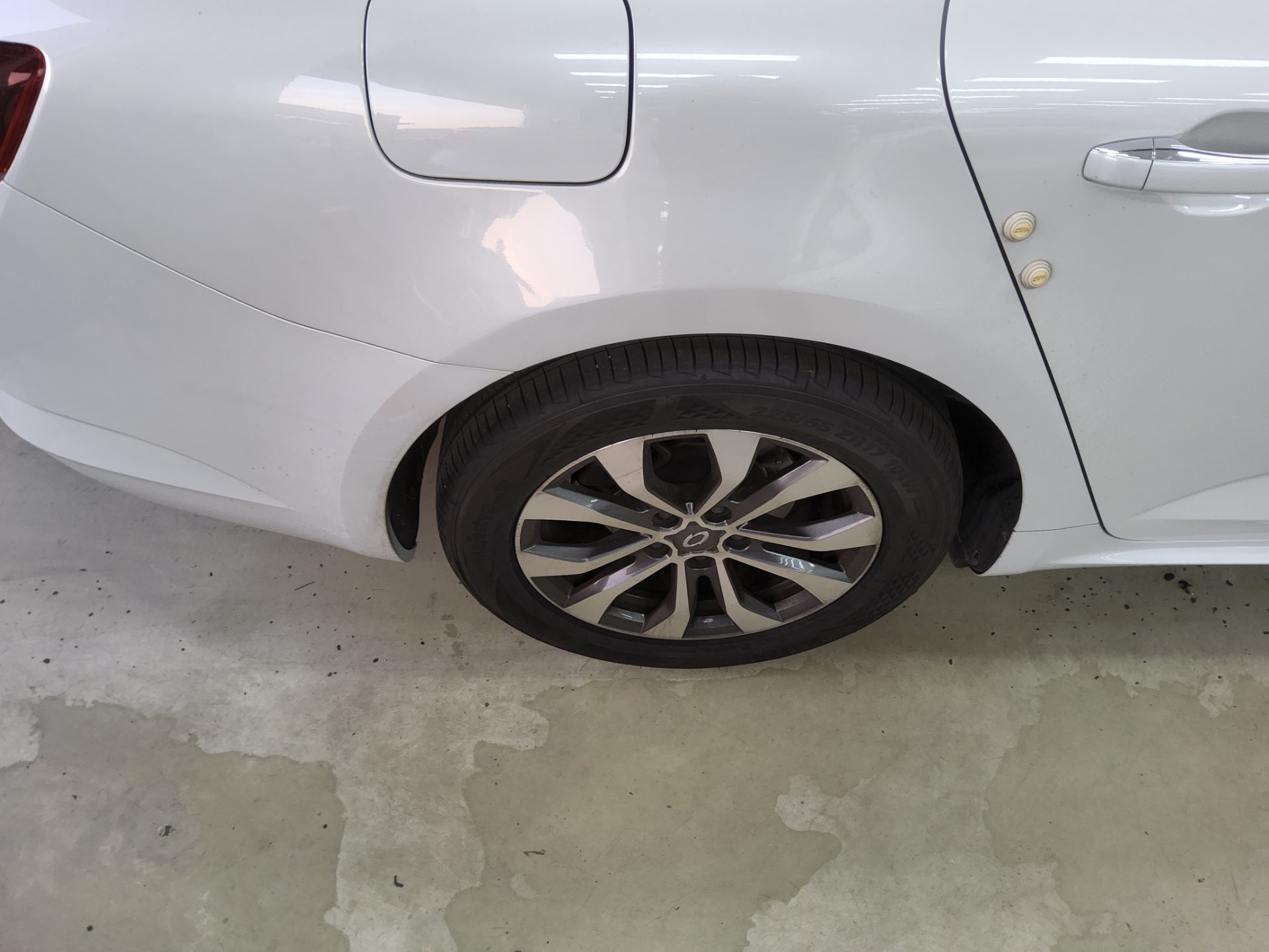 2022 - renault sm6