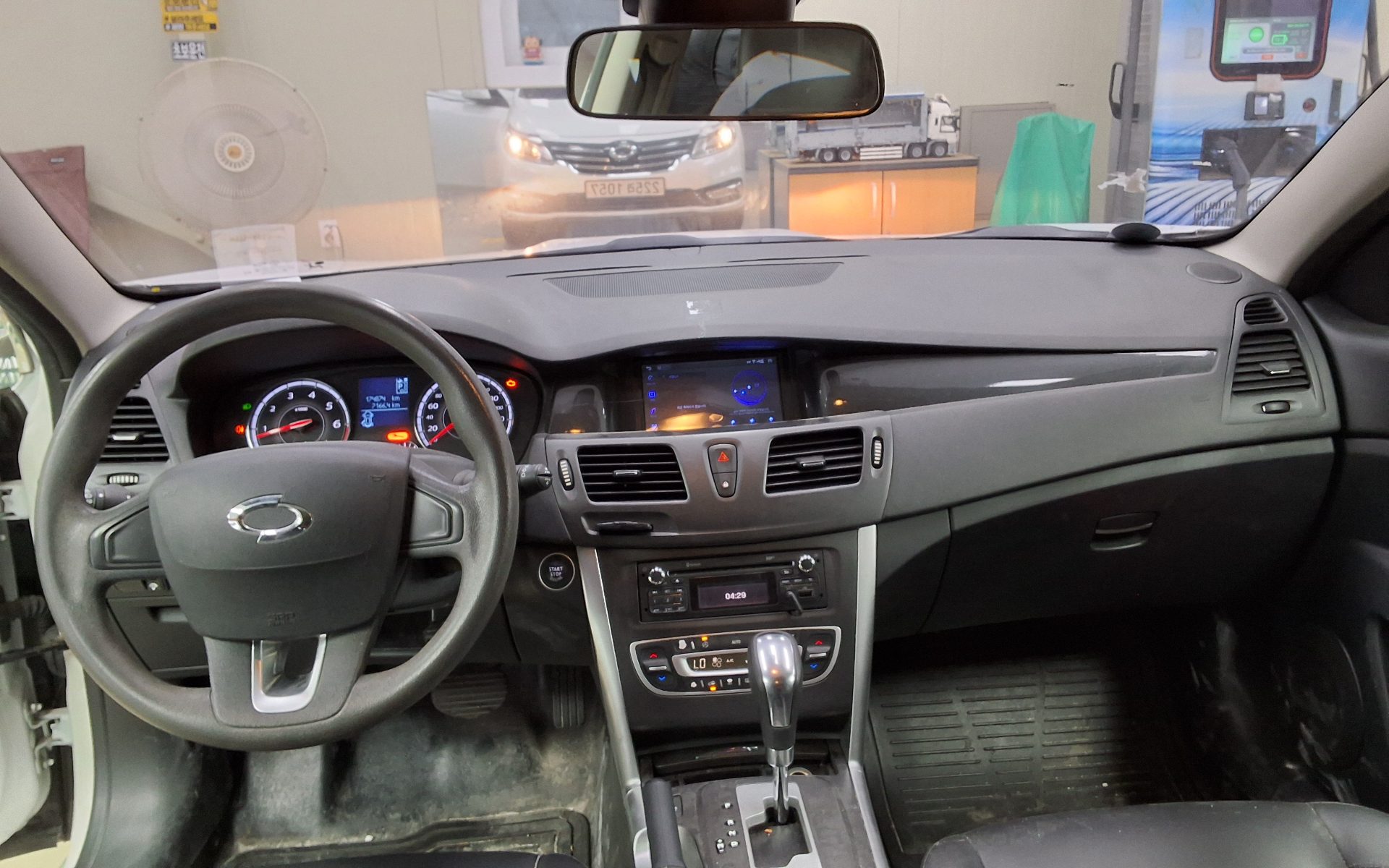 2018 - renault sm5