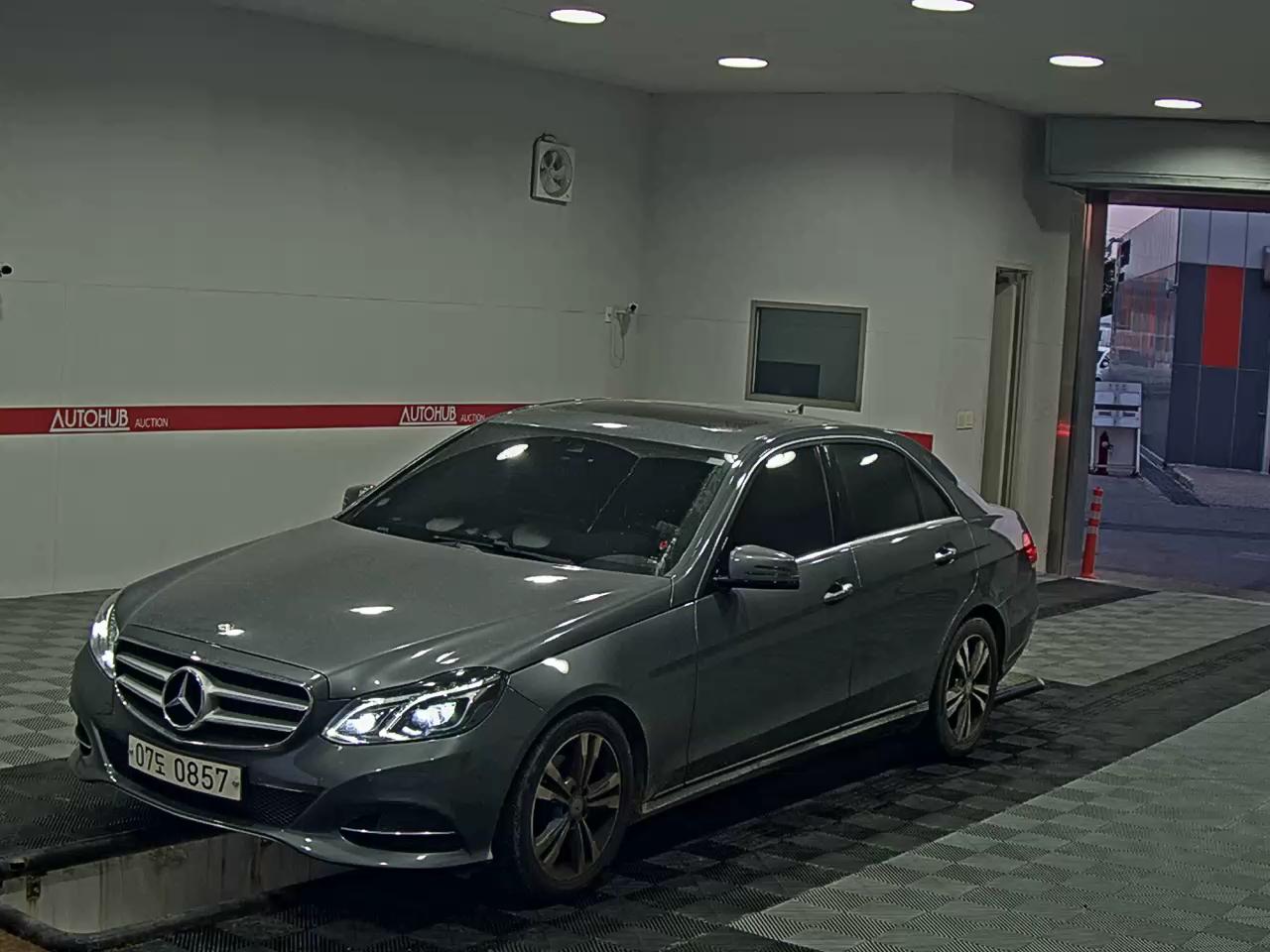 MERCEDES-BENZ CLASS (4TH GEN) E220 CDI BLUETEC AVANTGARDE