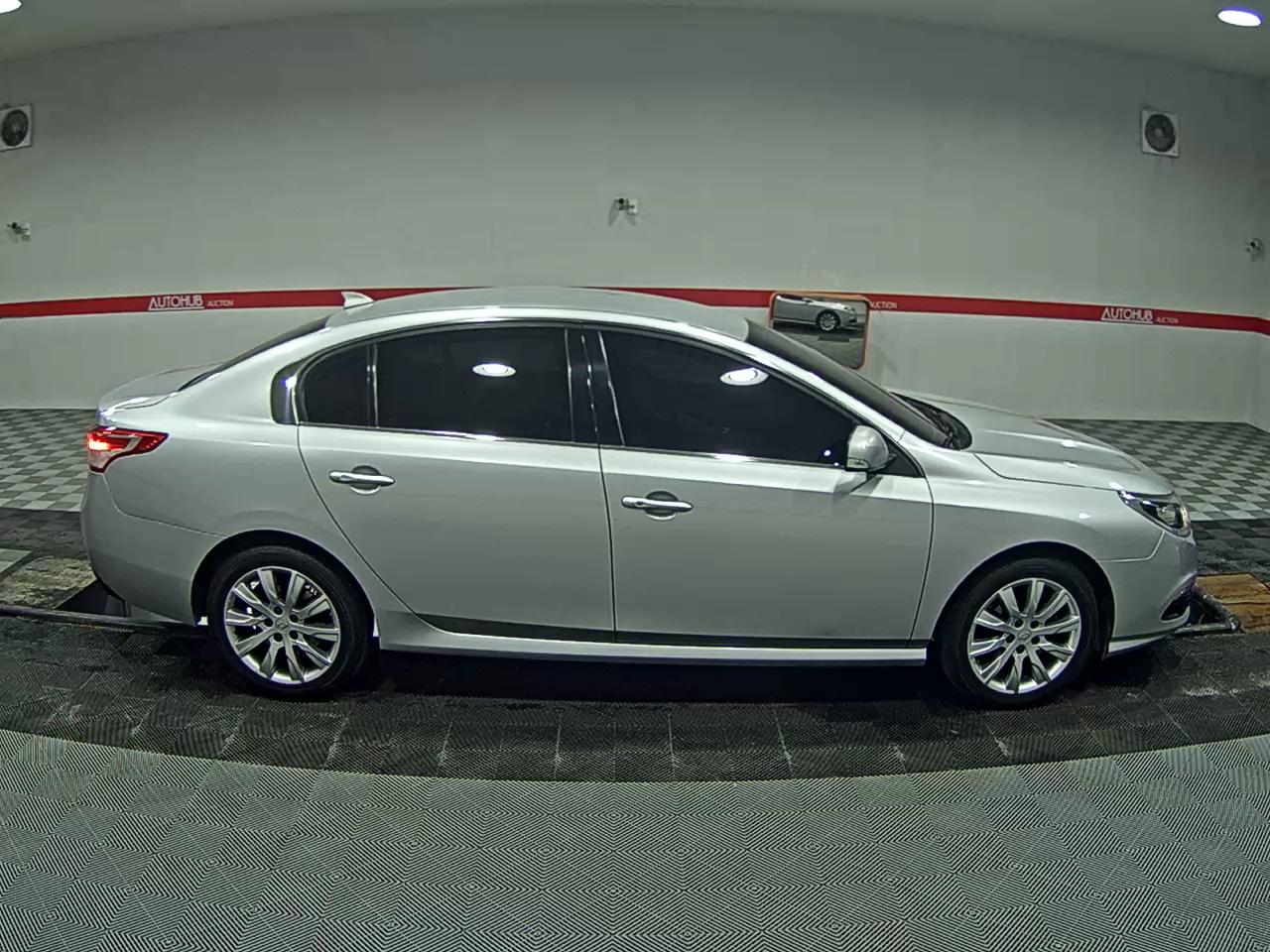 2013 - renault sm5
