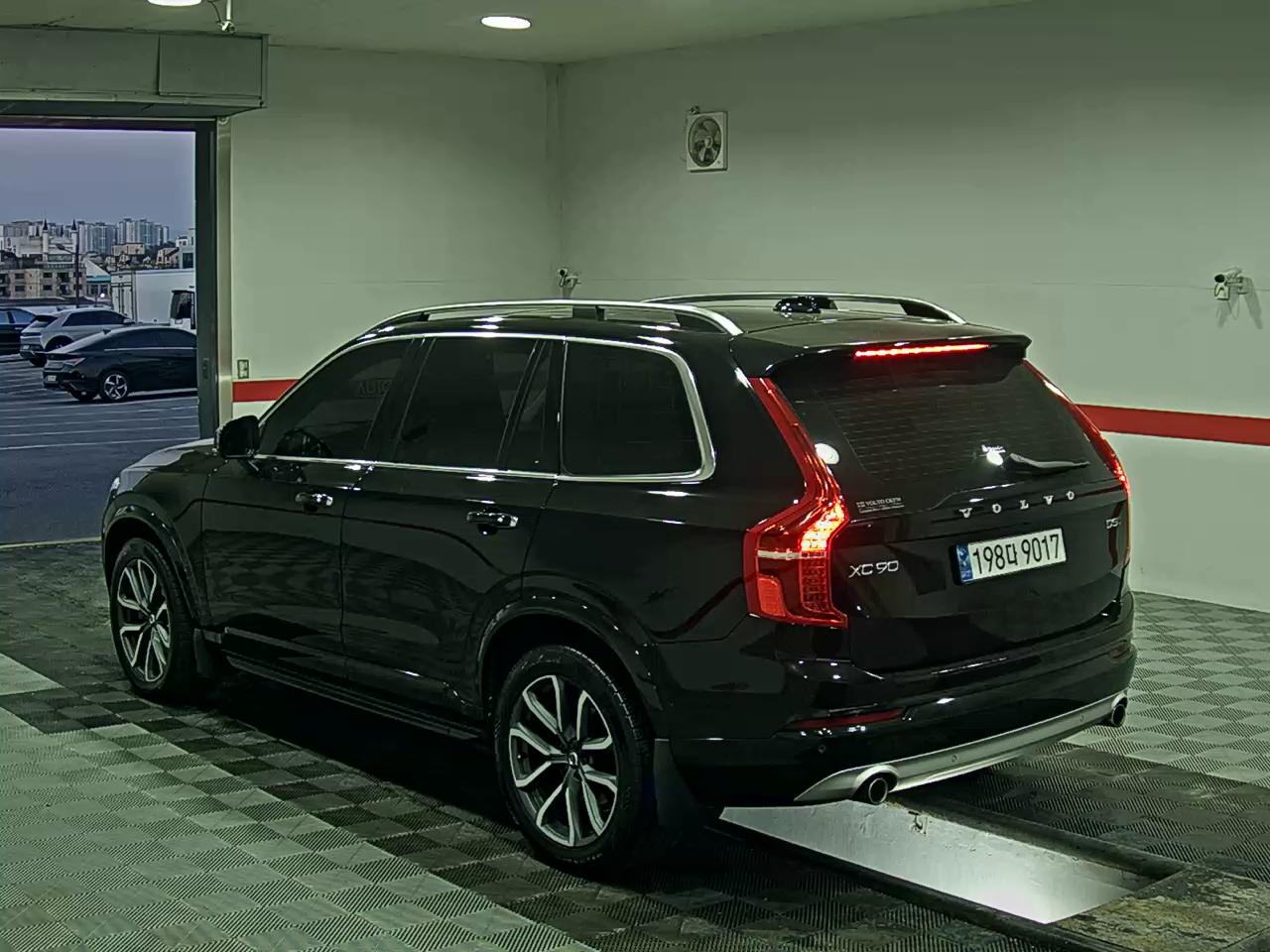2017 - volvo xc90