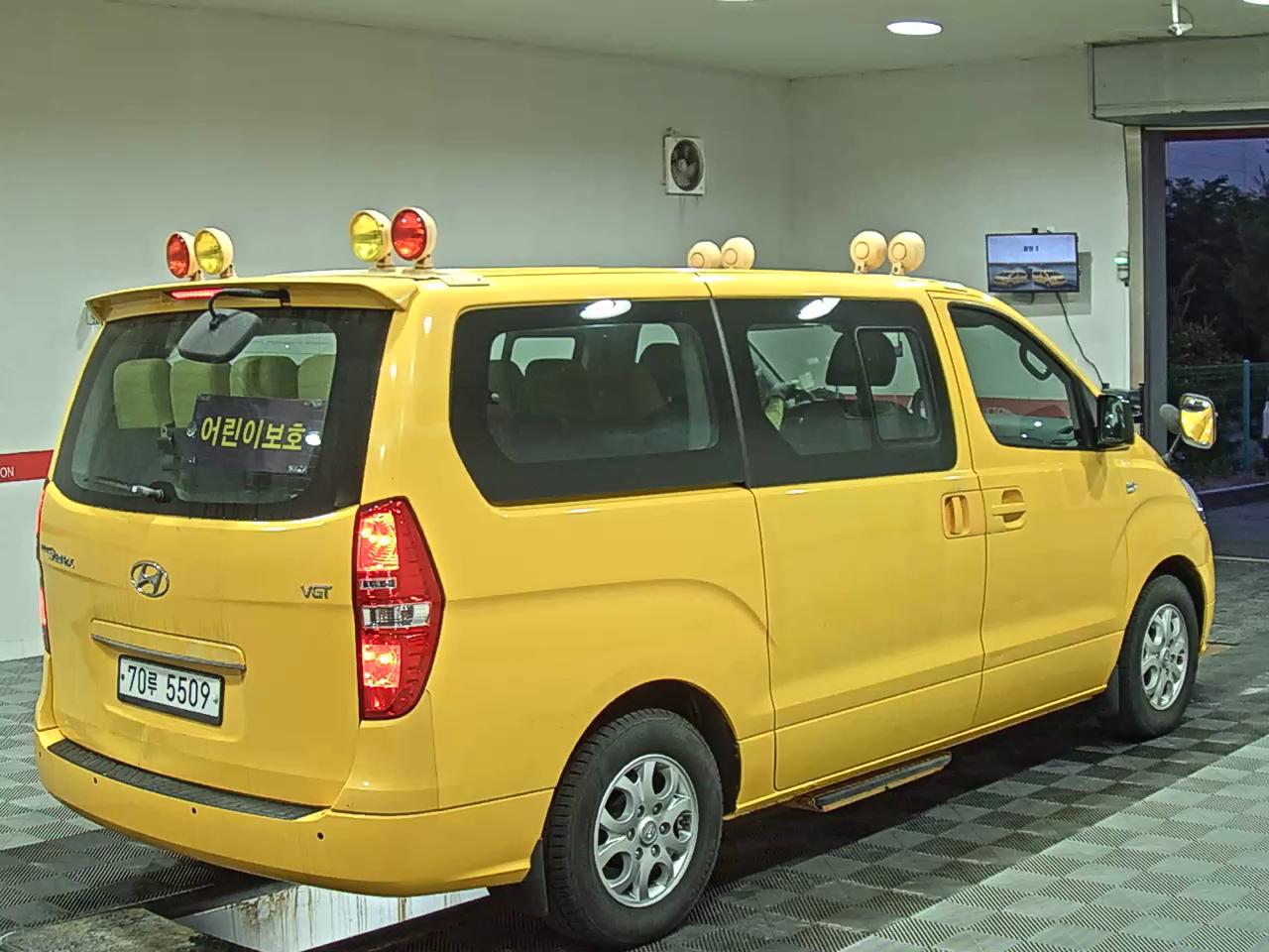 2015 - hyundai grand starex