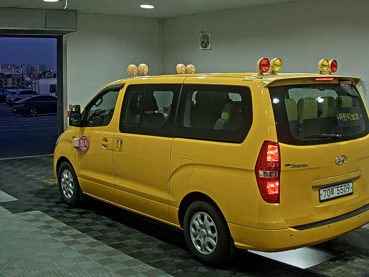 2015 - hyundai grand starex