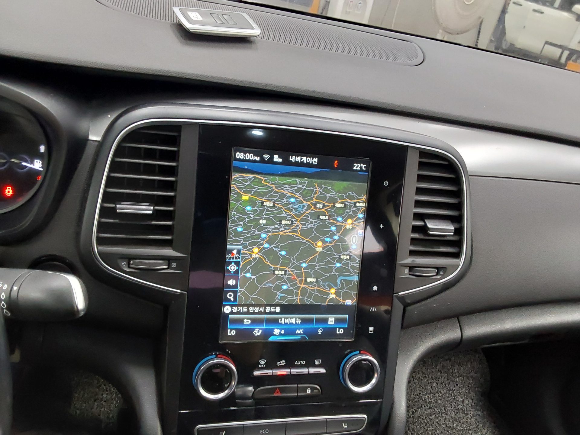 2019 - renault sm6
