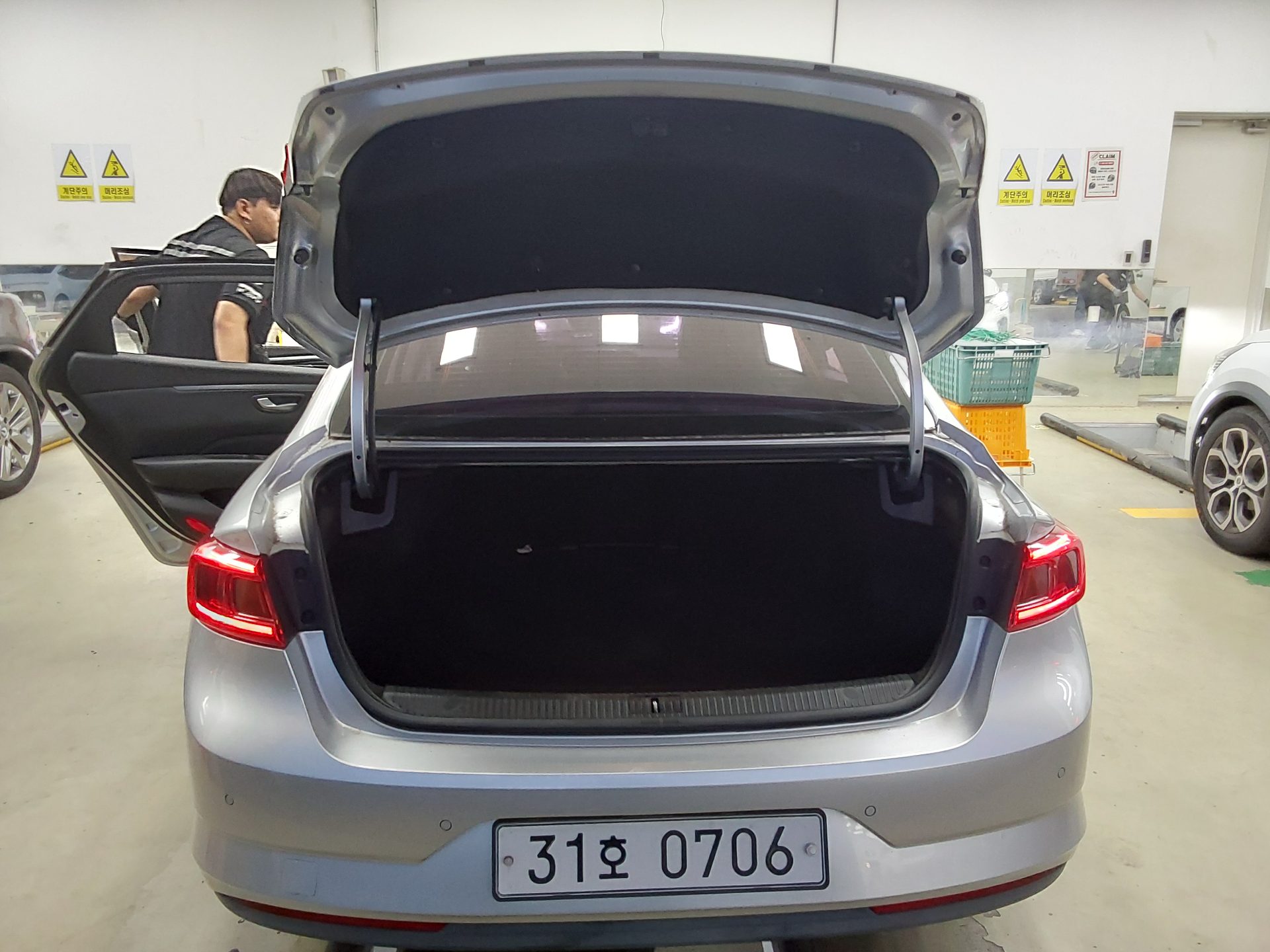2019 - renault sm6
