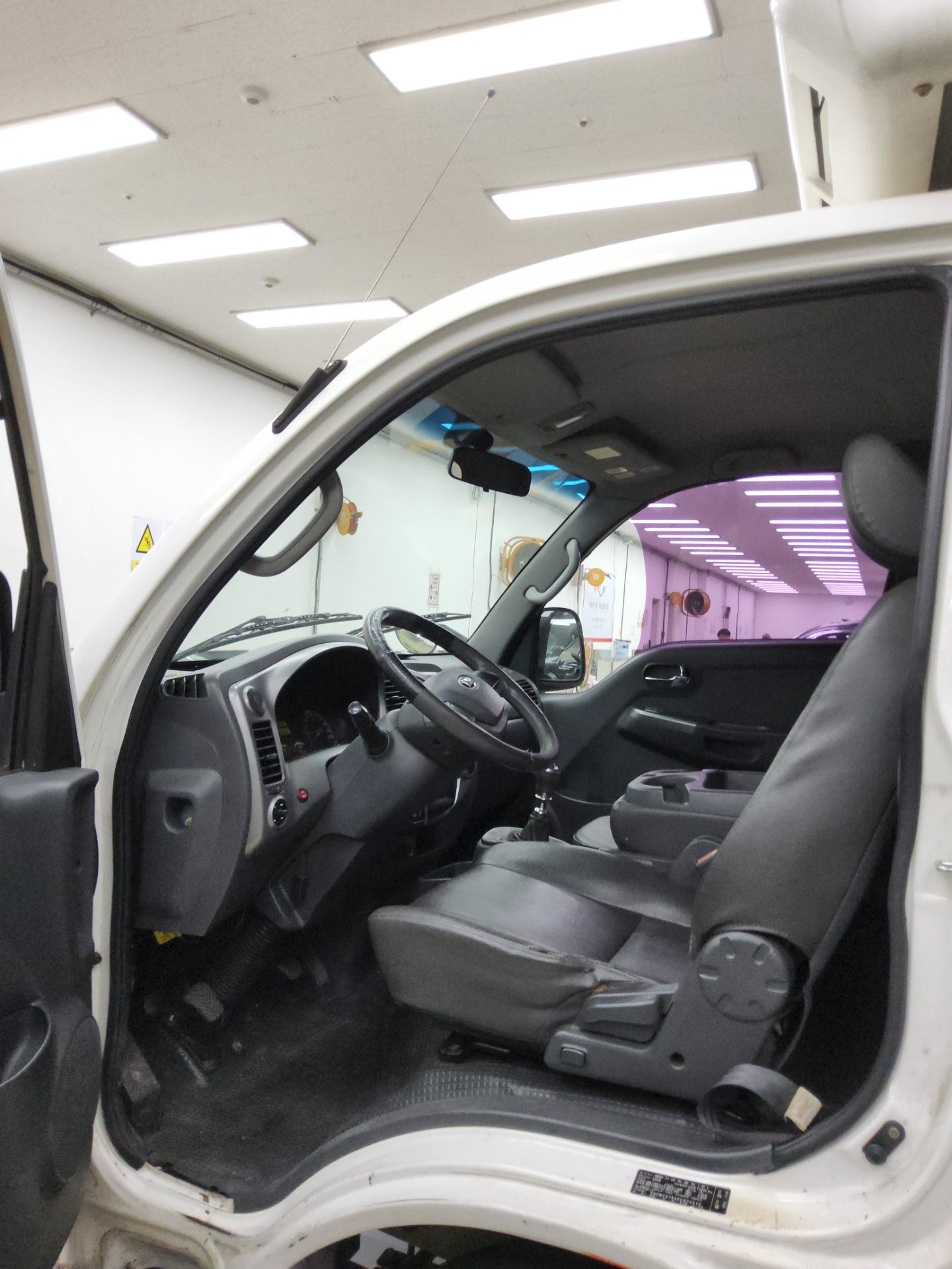 2014 - kia bongo
