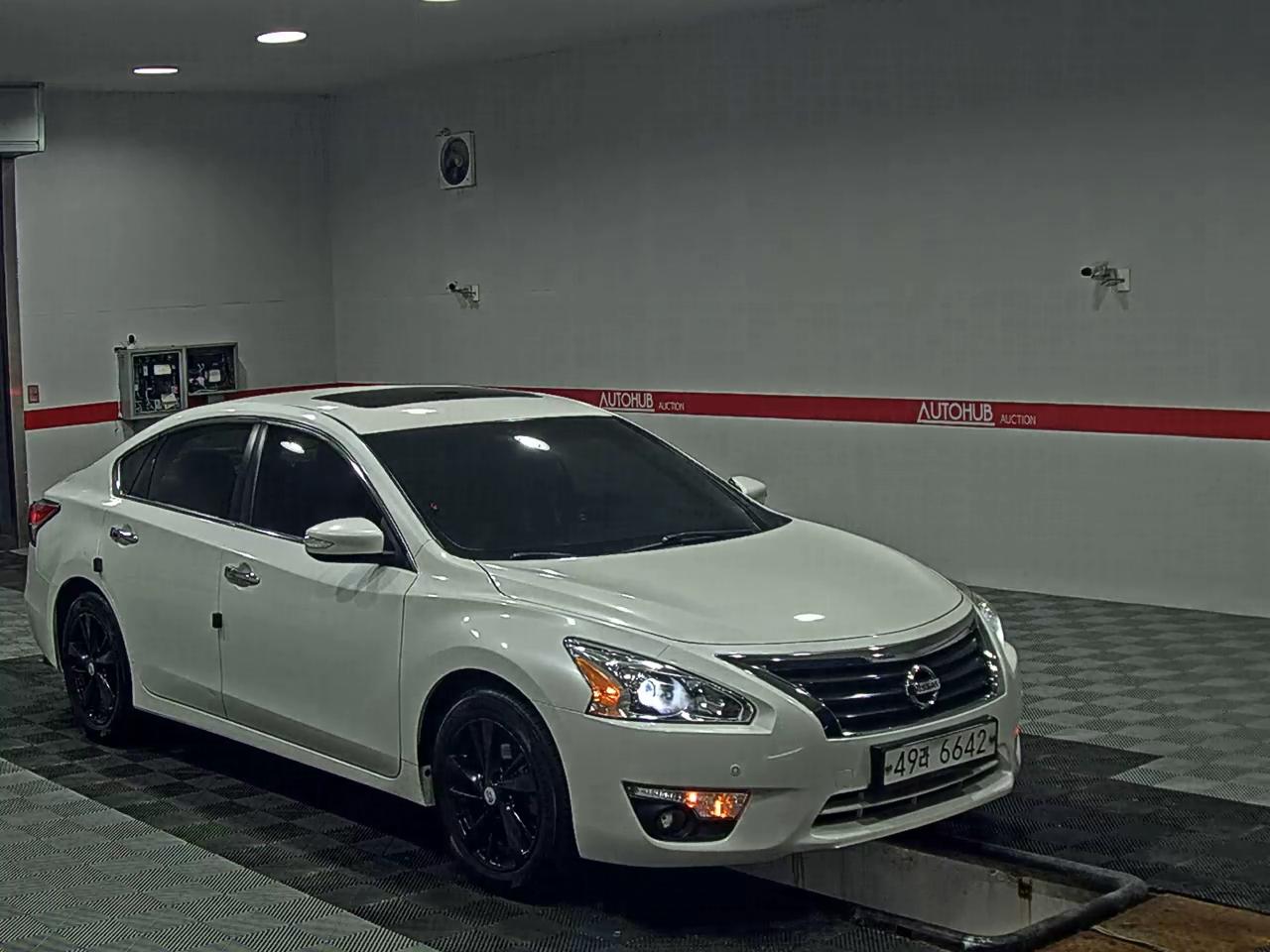 2014 - nissan altima