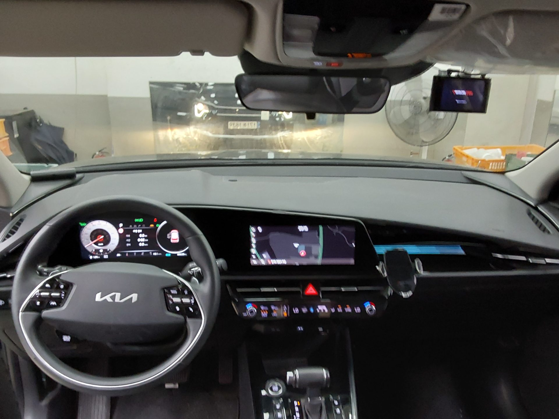 2022 - kia niro
