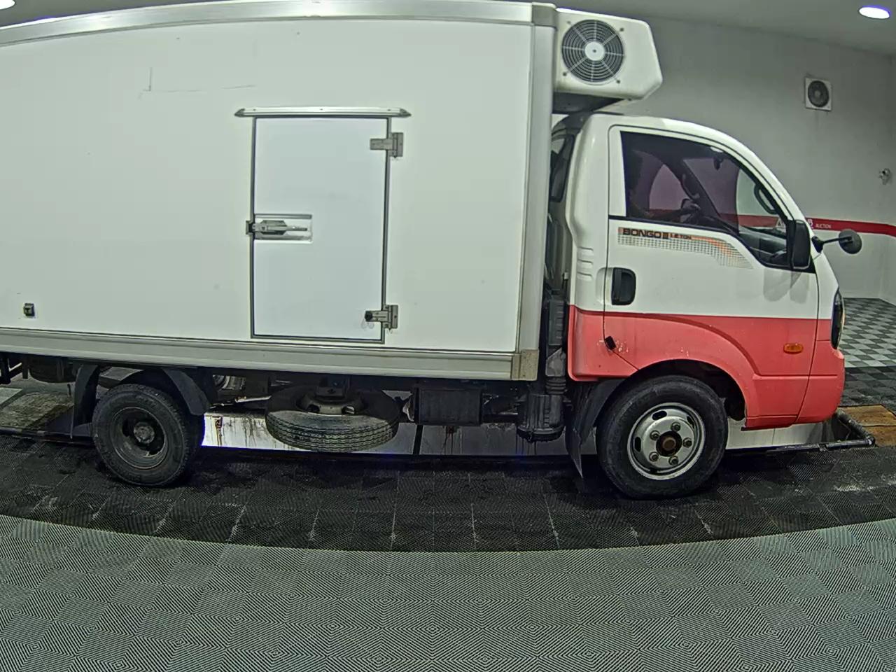 2014 - kia bongo