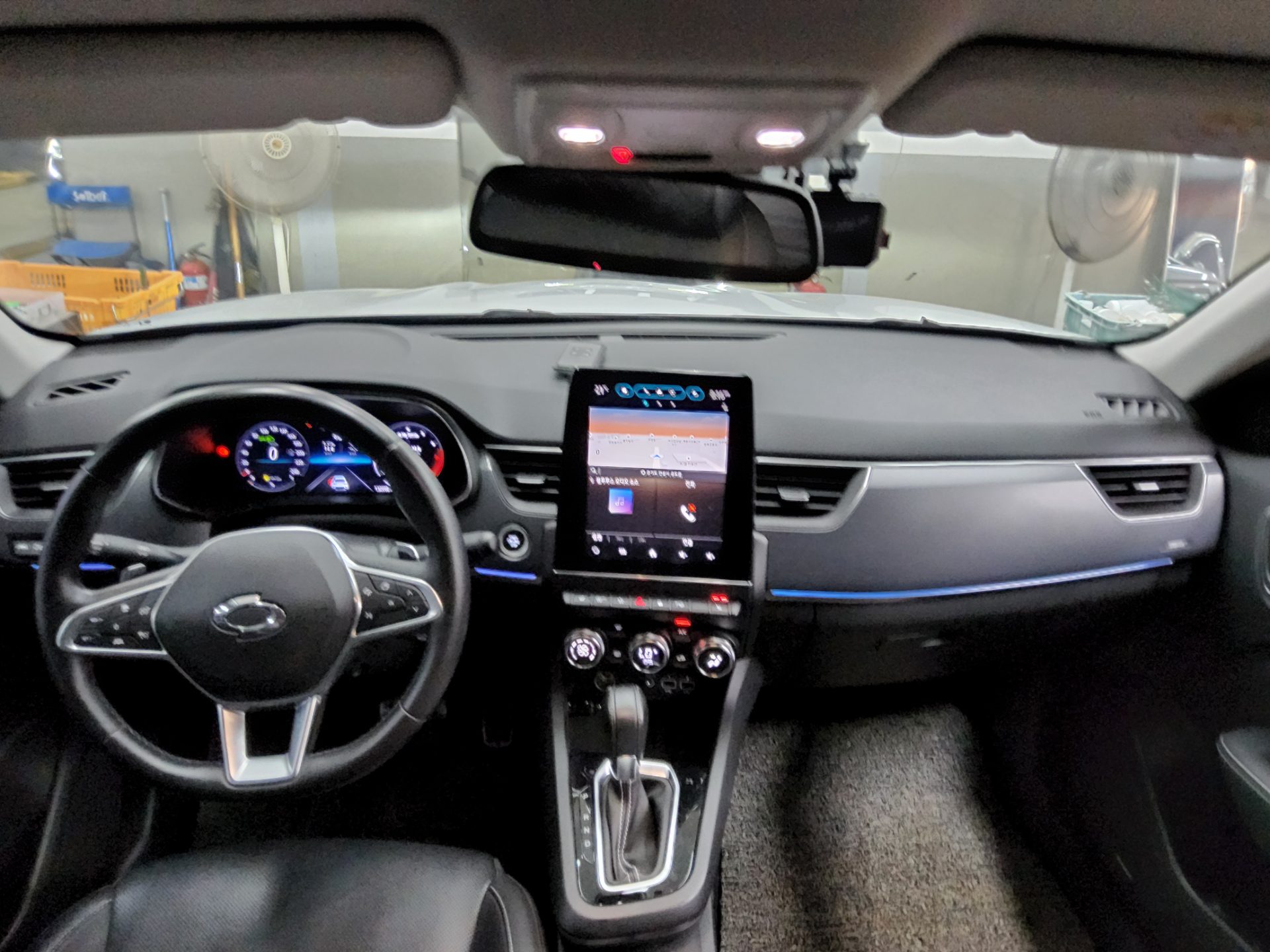 2022 - renault xm3