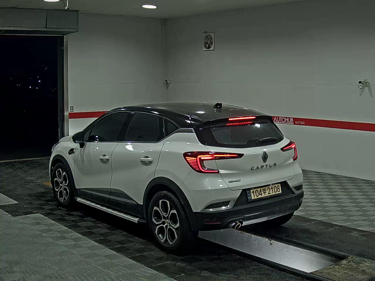 2021 - renault captur
