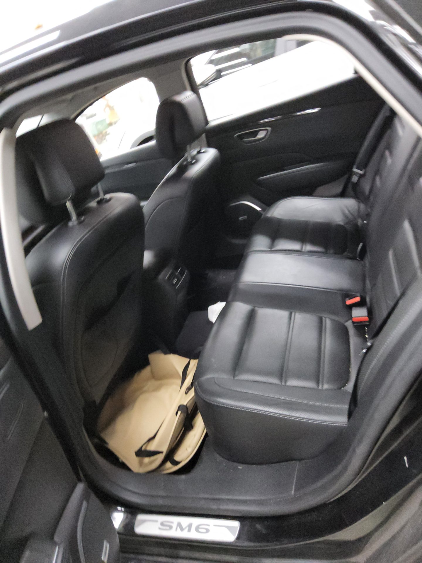 2016 - renault sm6