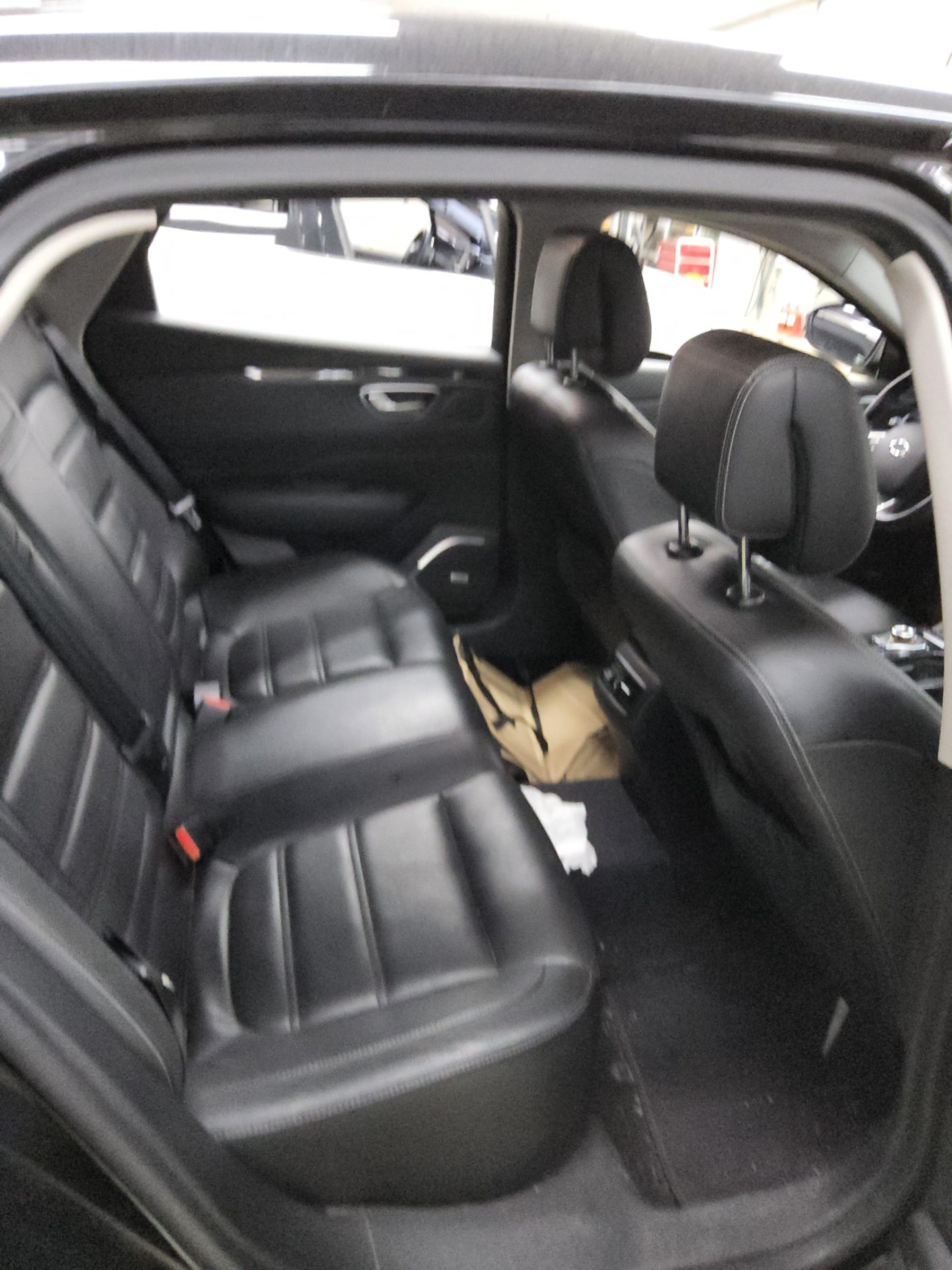 2016 - renault sm6