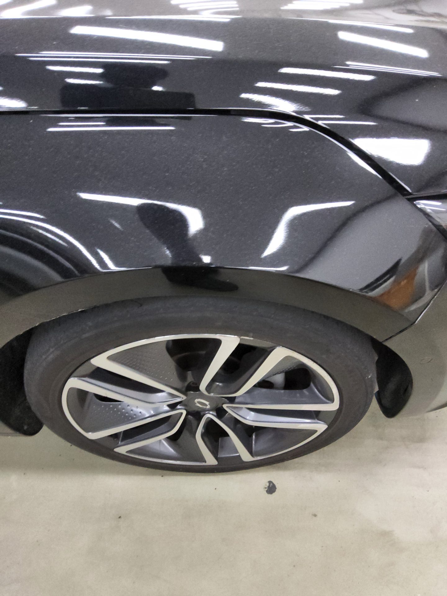 2016 - renault sm6