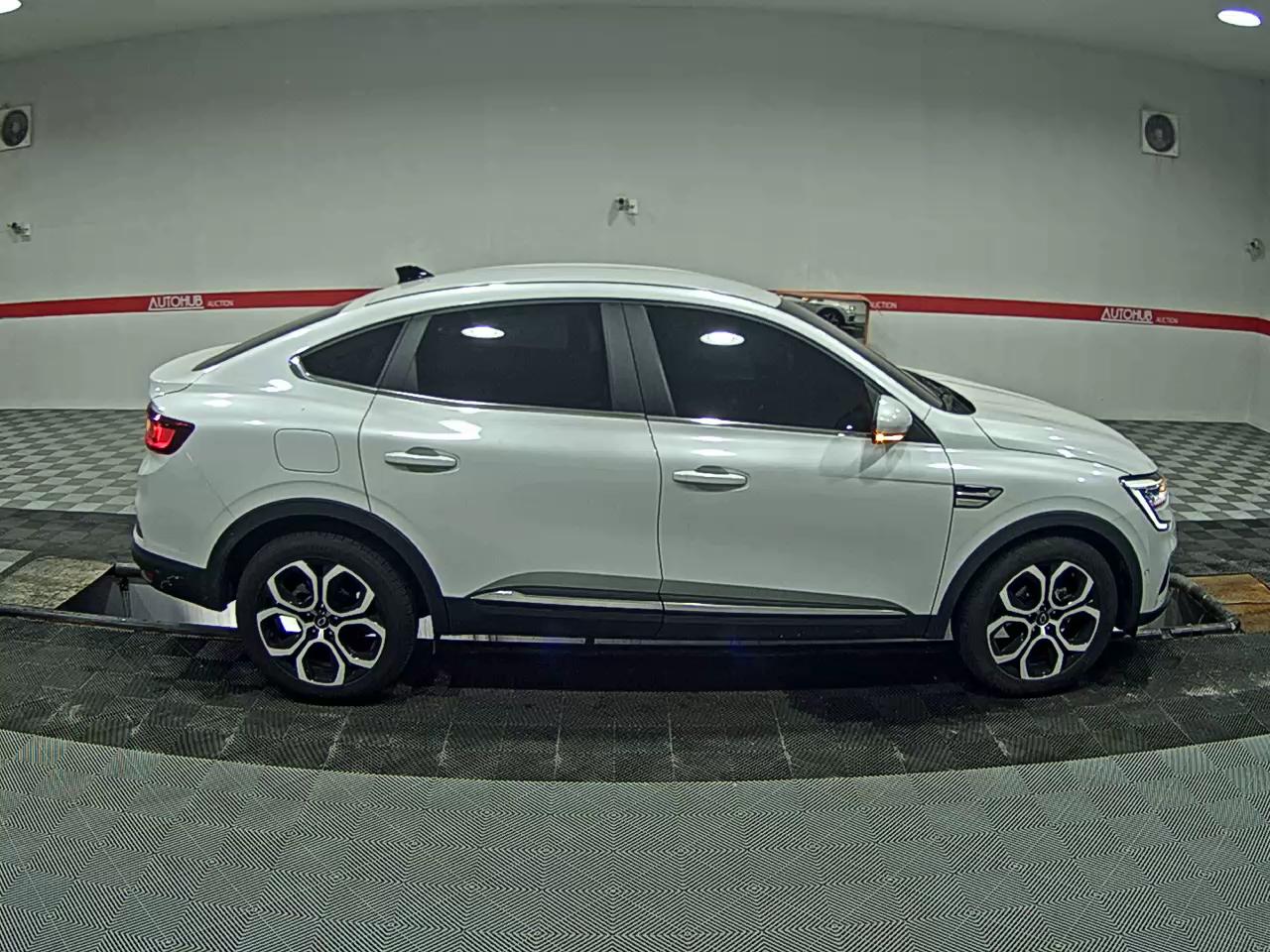 2022 - renault xm3