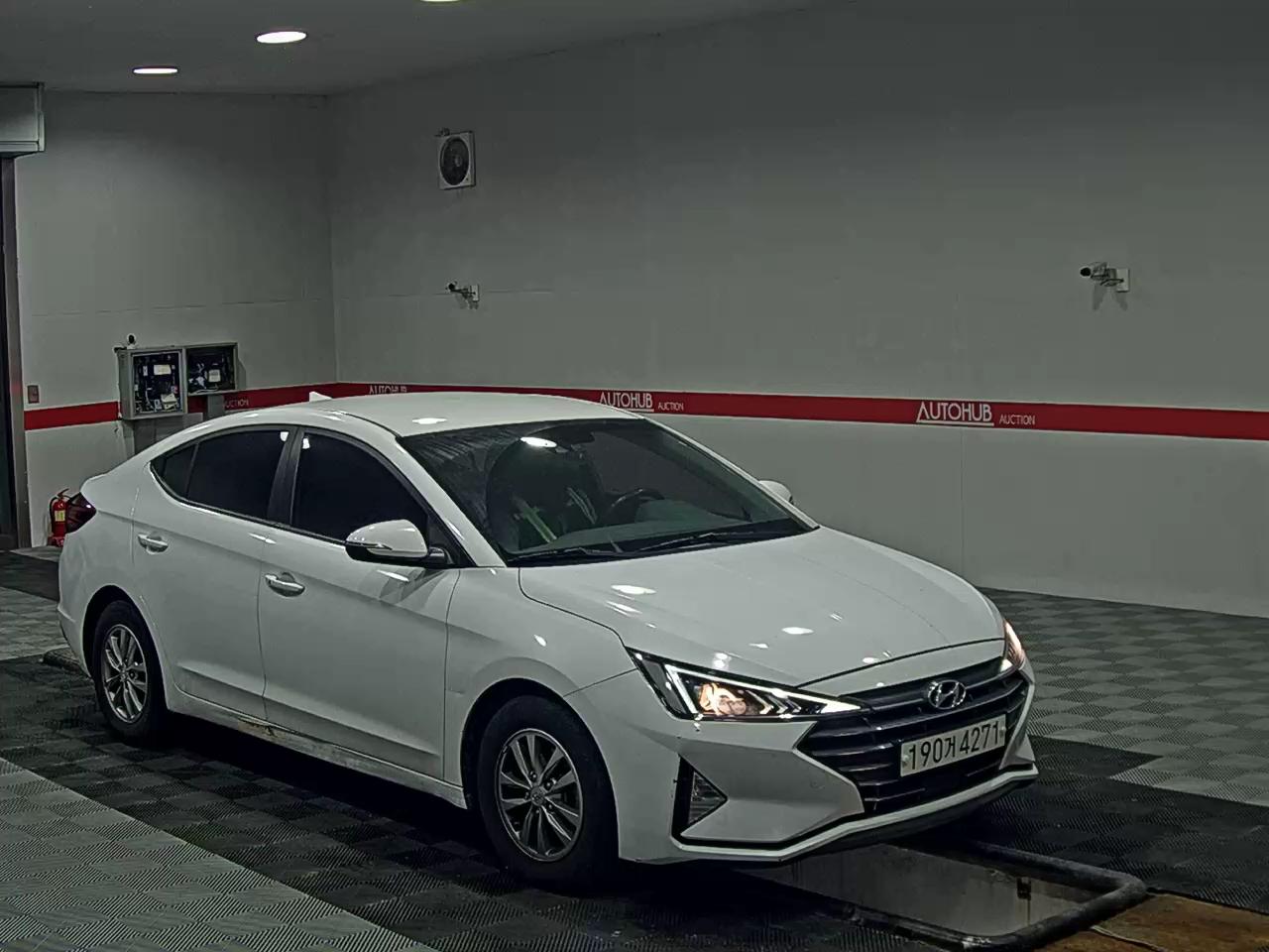 2020 - hyundai avante