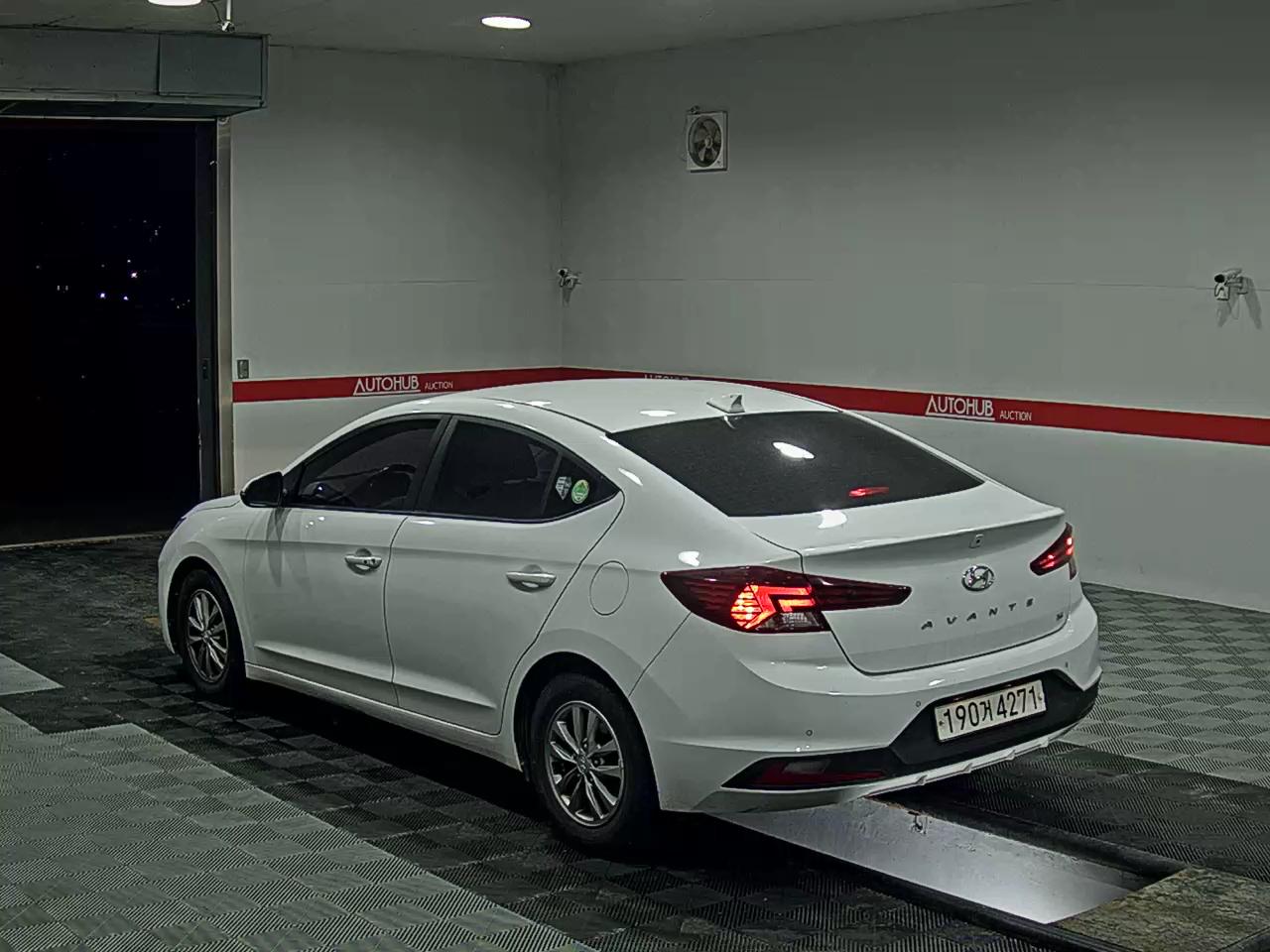 2020 - hyundai avante