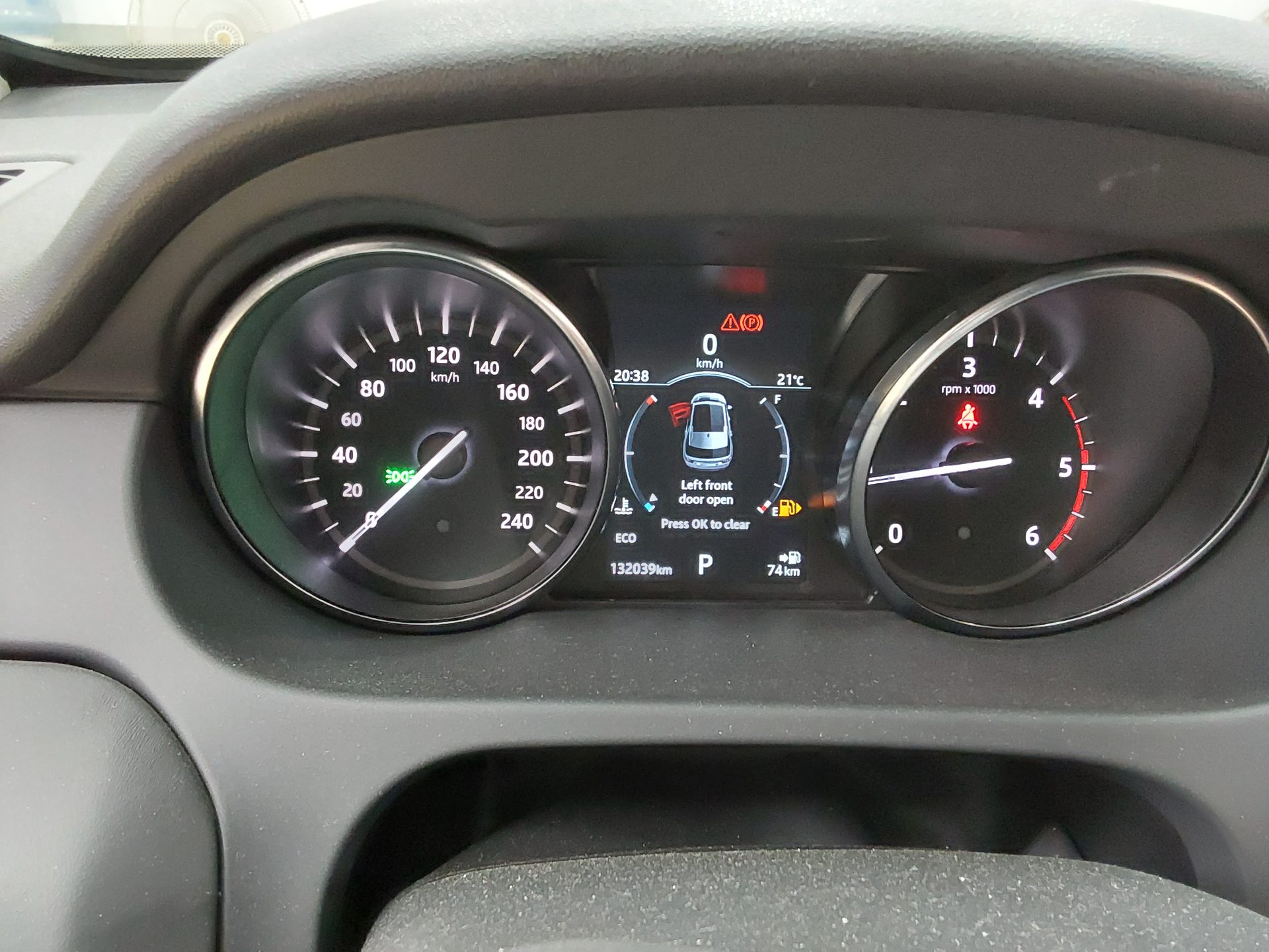 2018 - land rover discovery
