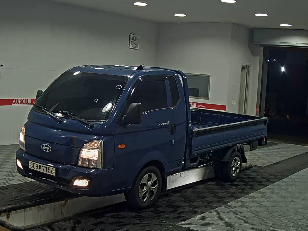 HYUNDAI PORTER II SUPER CAB EXTRA WHEELBASE