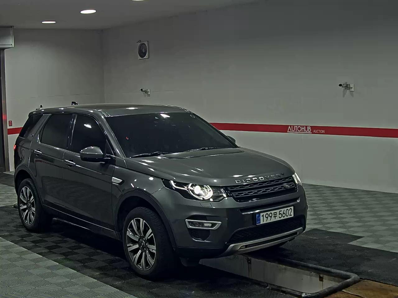 2018 - land rover discovery