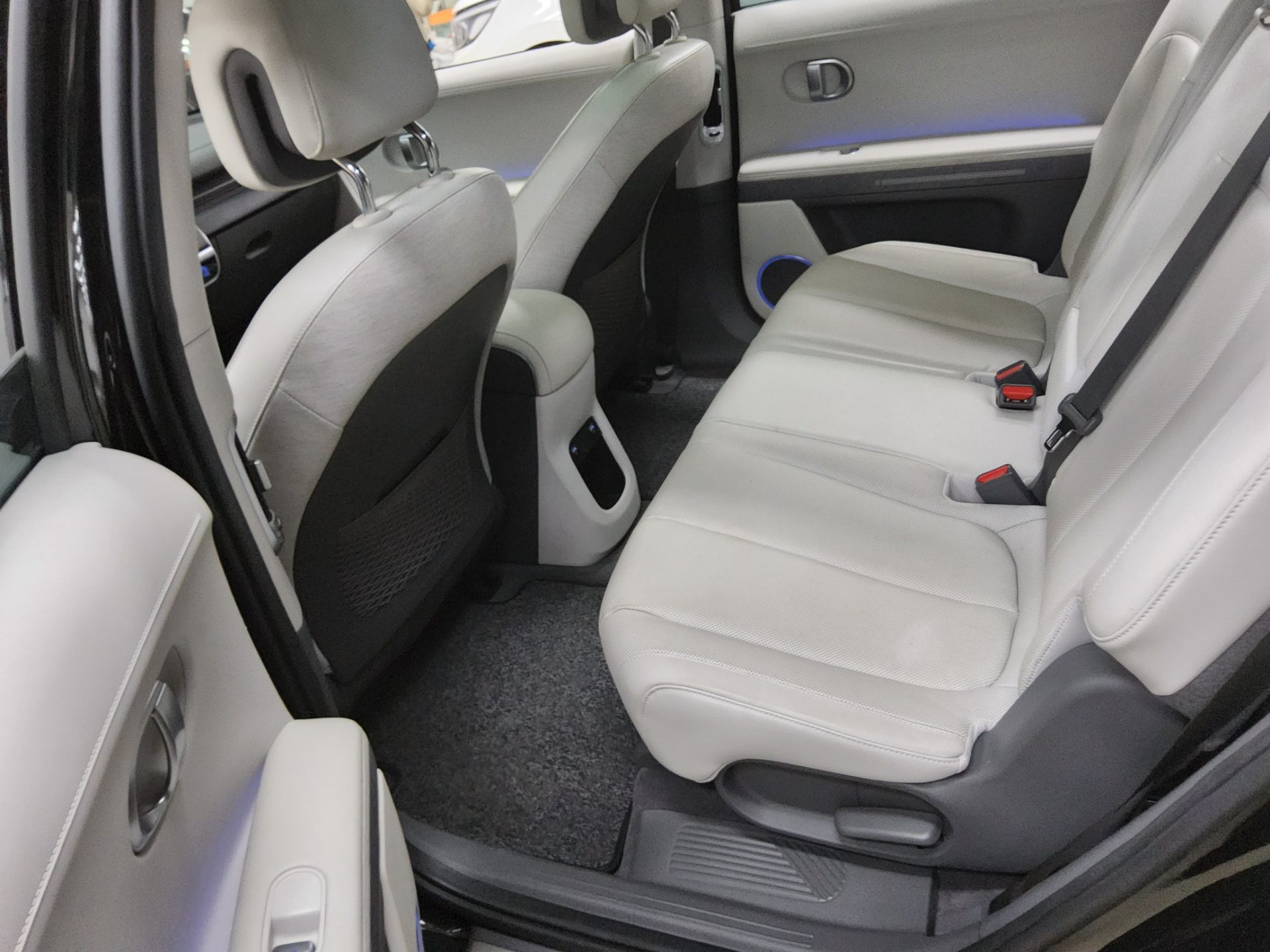 2023 - hyundai ioniq