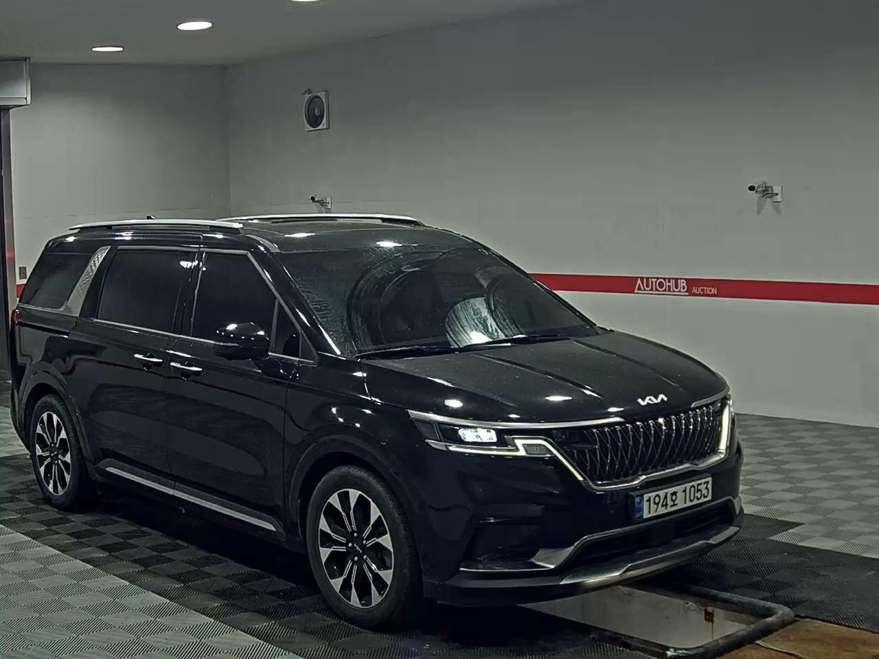 2023 - kia carnival