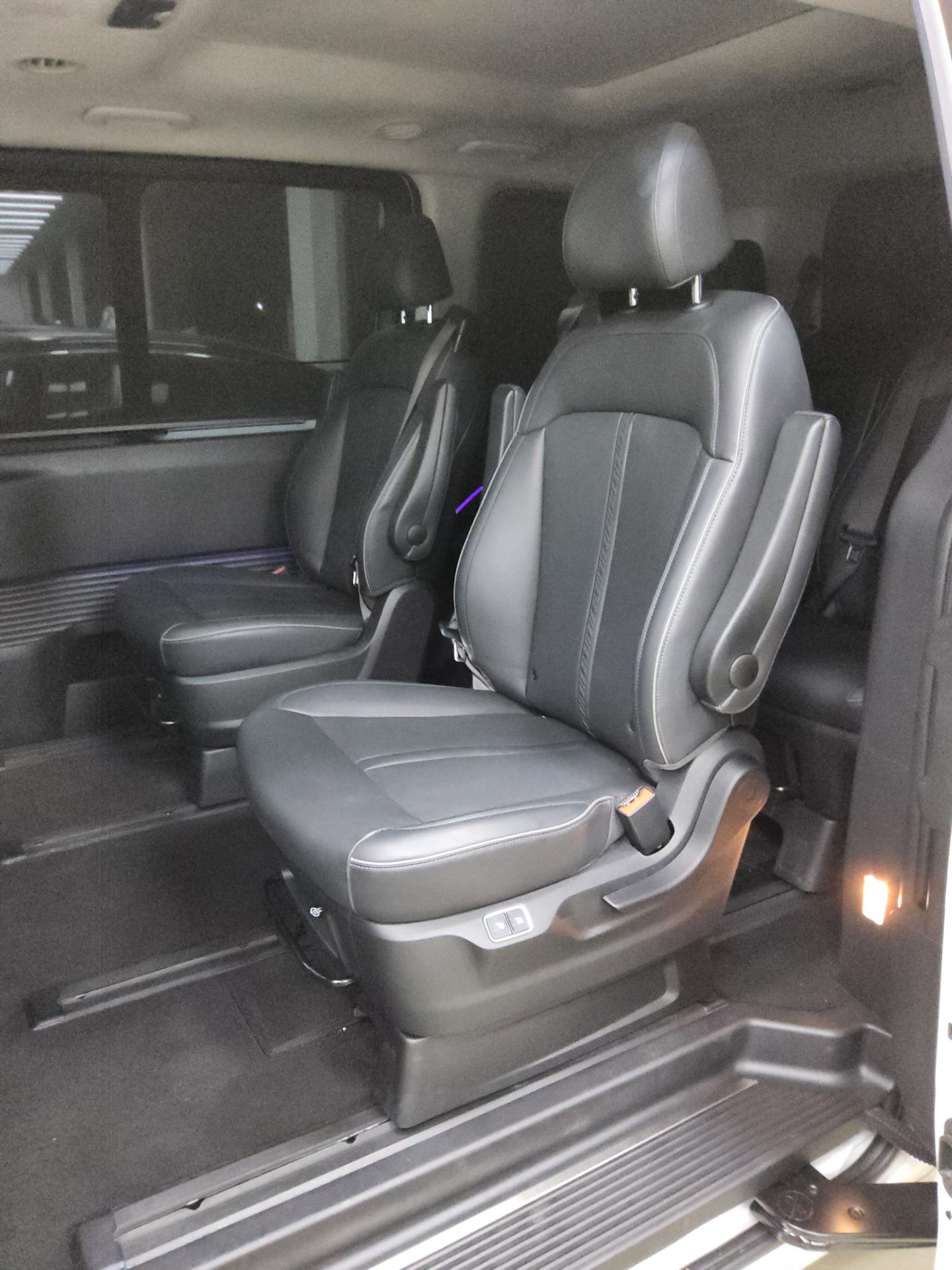 2024 - hyundai staria