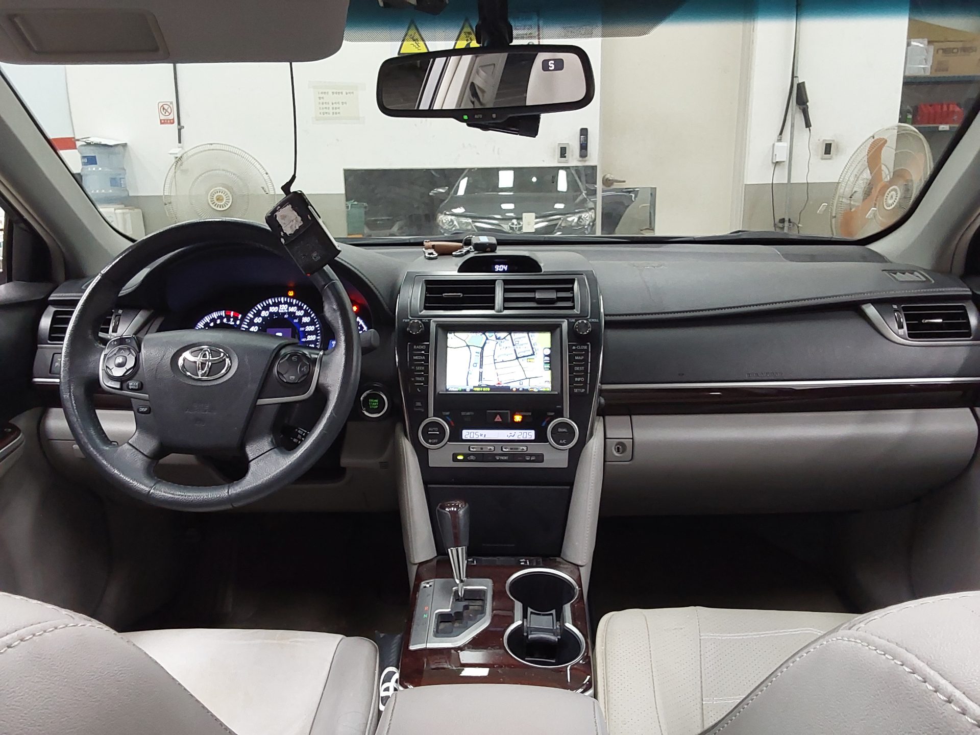 2014 - toyota camry