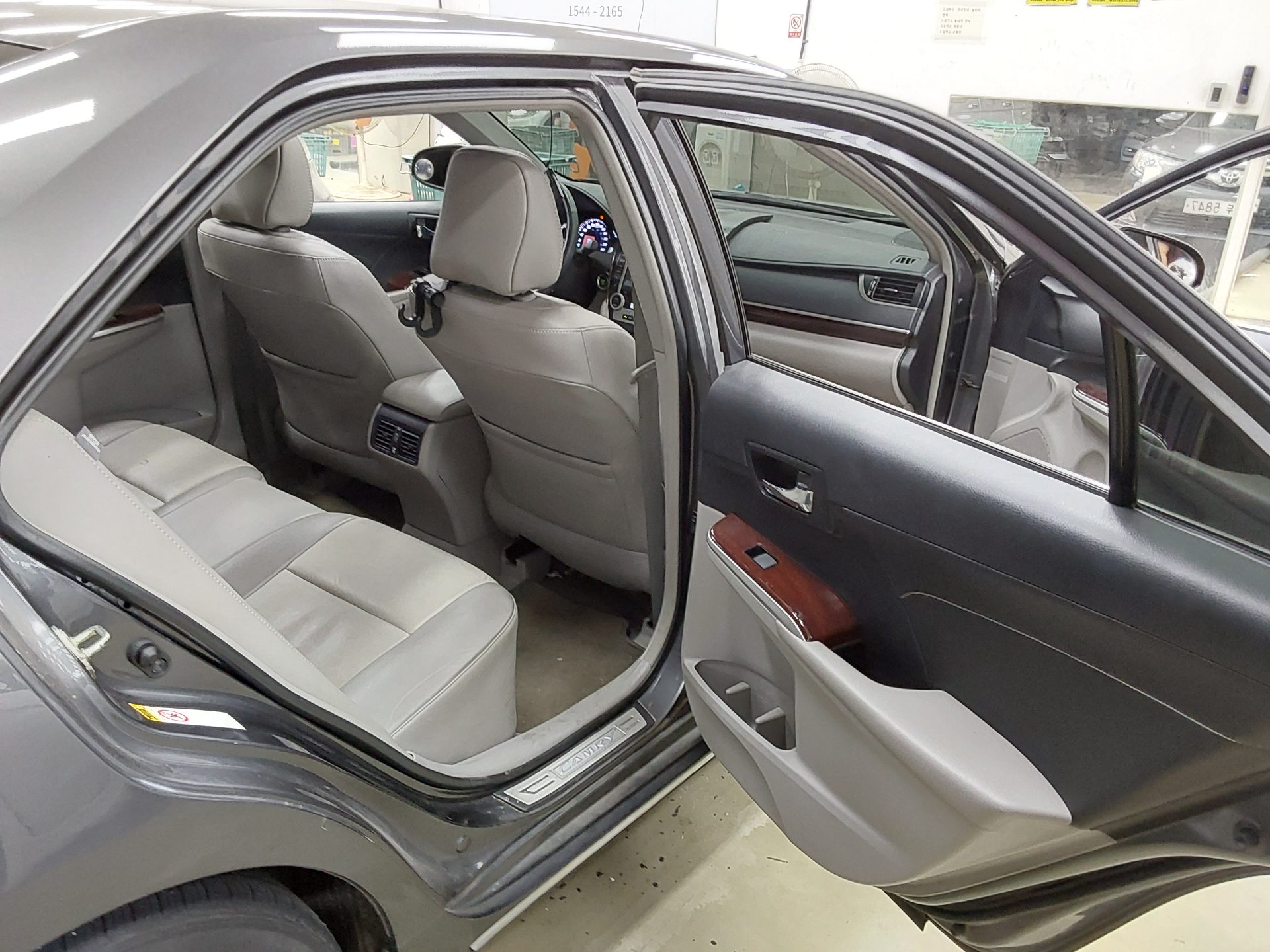 2014 - toyota camry