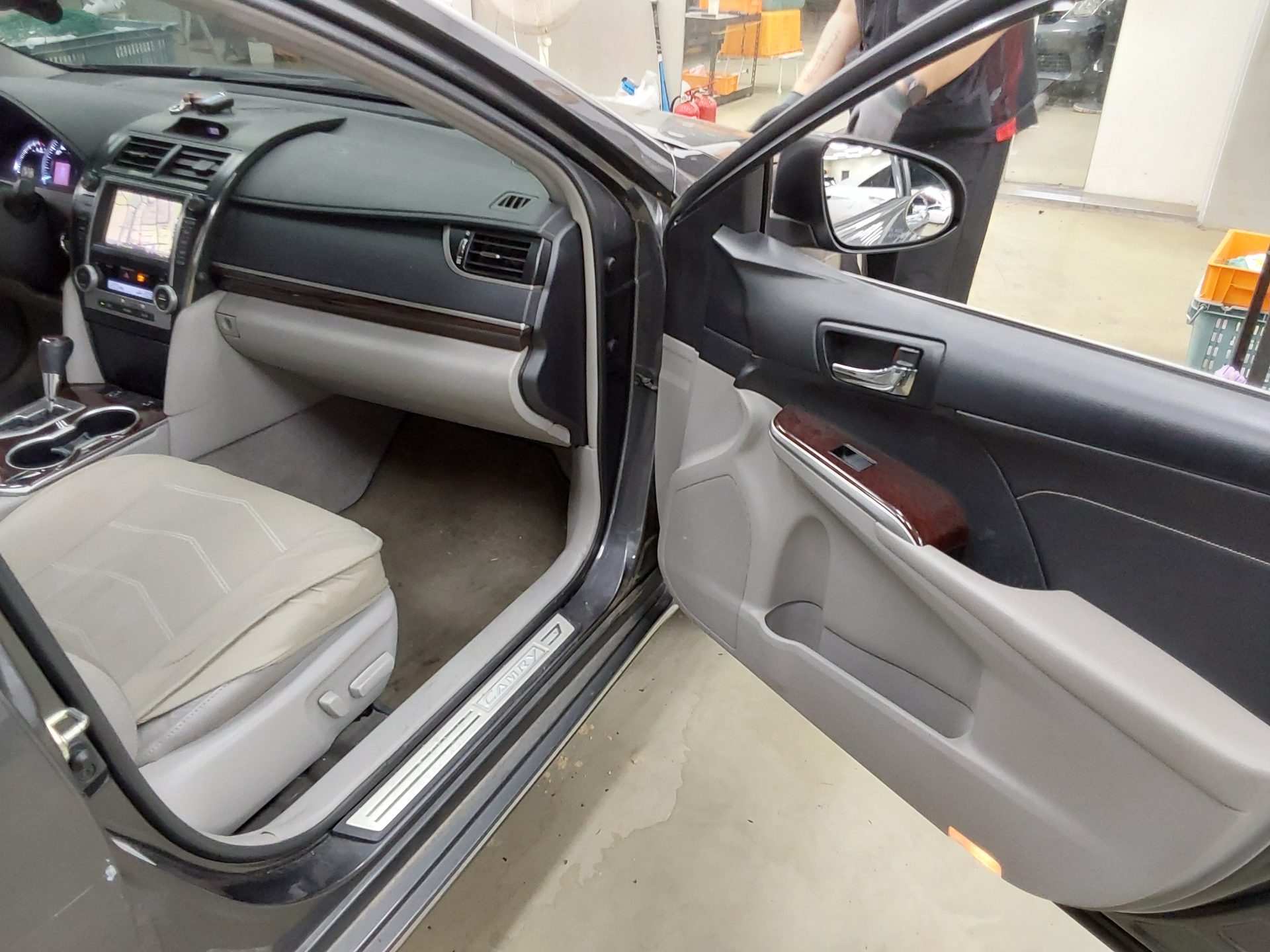 2014 - toyota camry