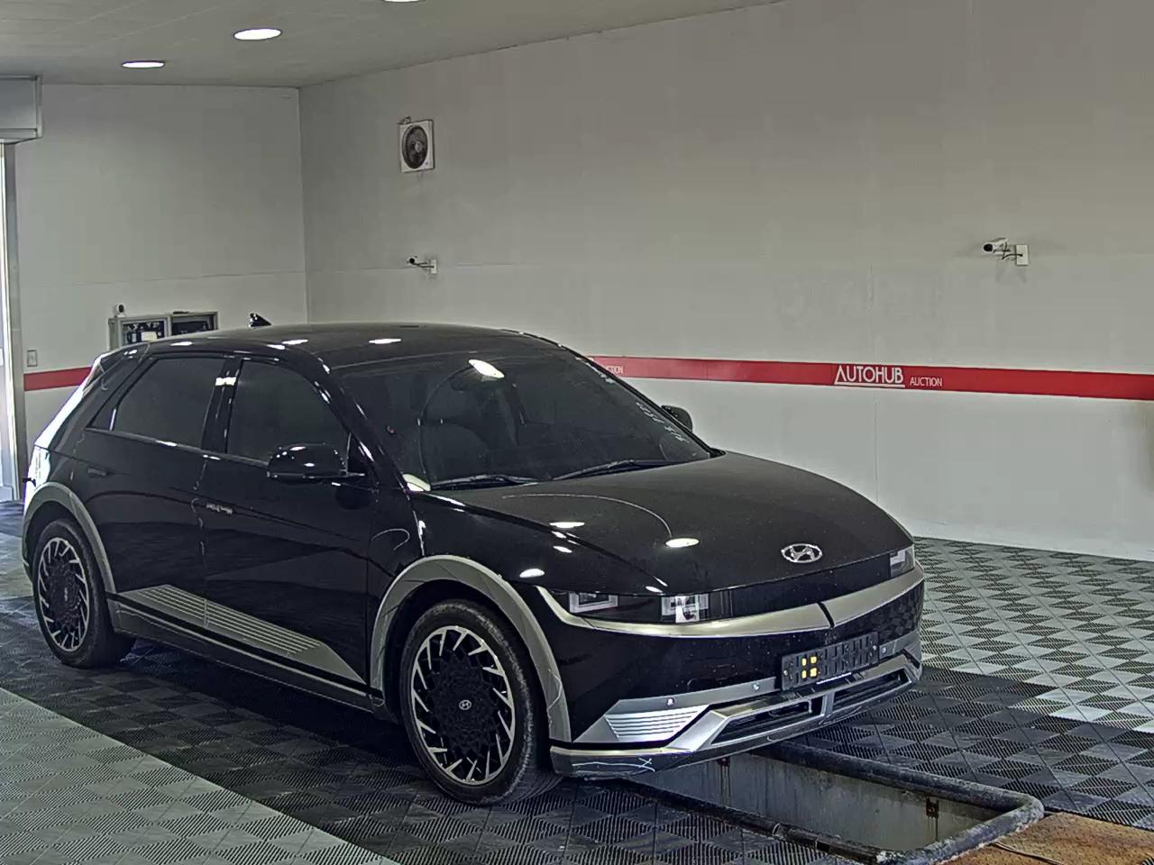 2023 - hyundai ioniq