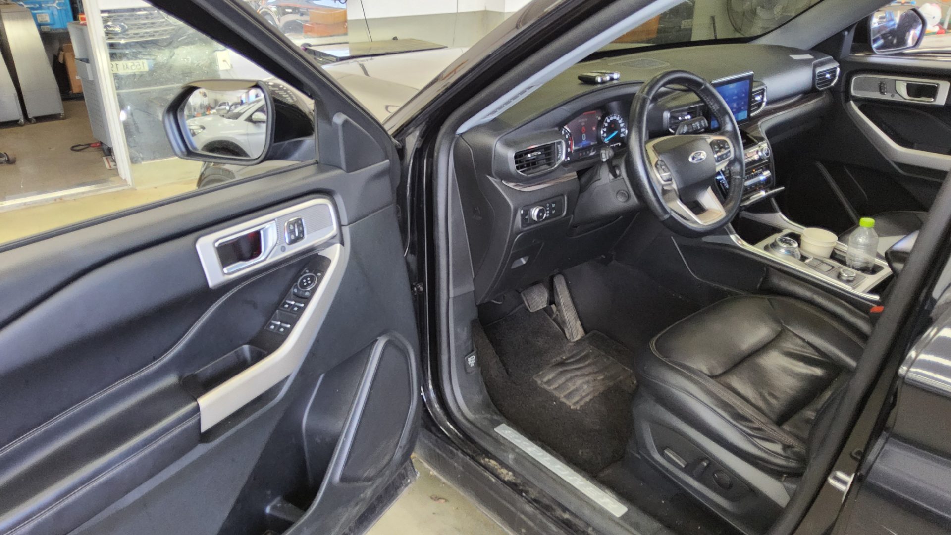 2021 - ford explorer