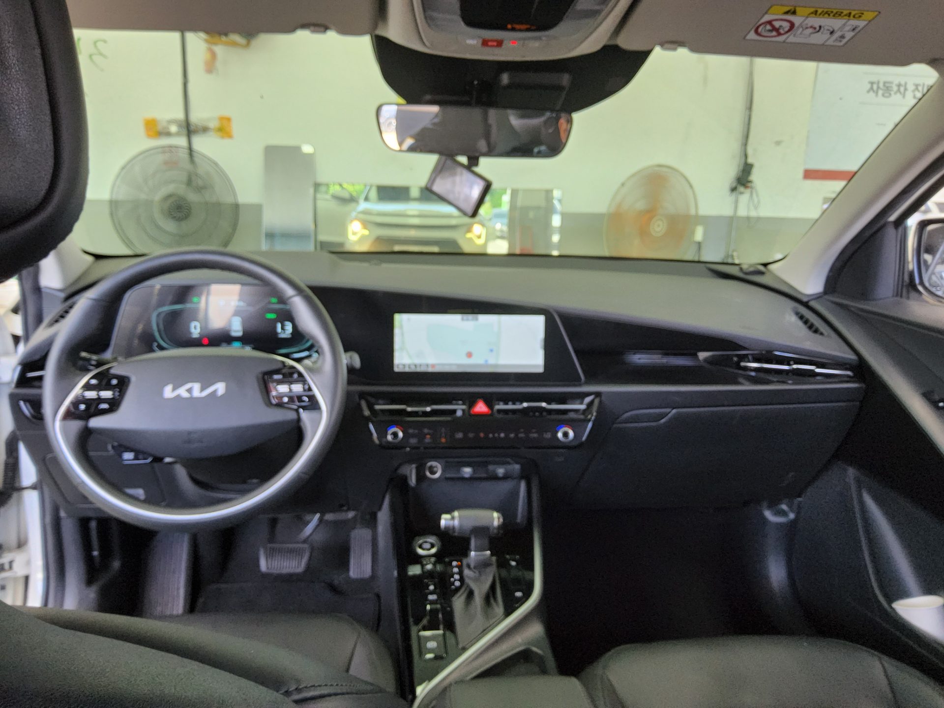2022 - kia niro
