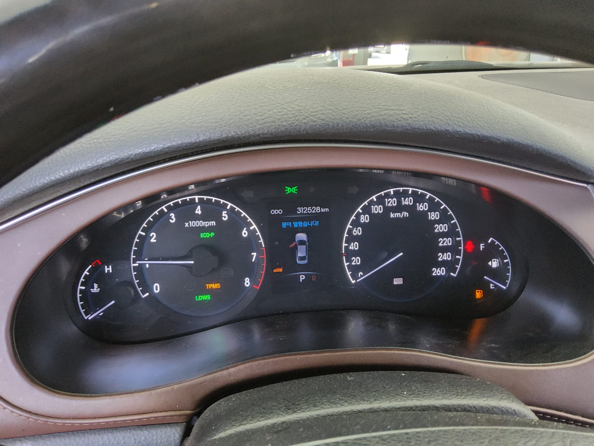 2012 - hyundai bh