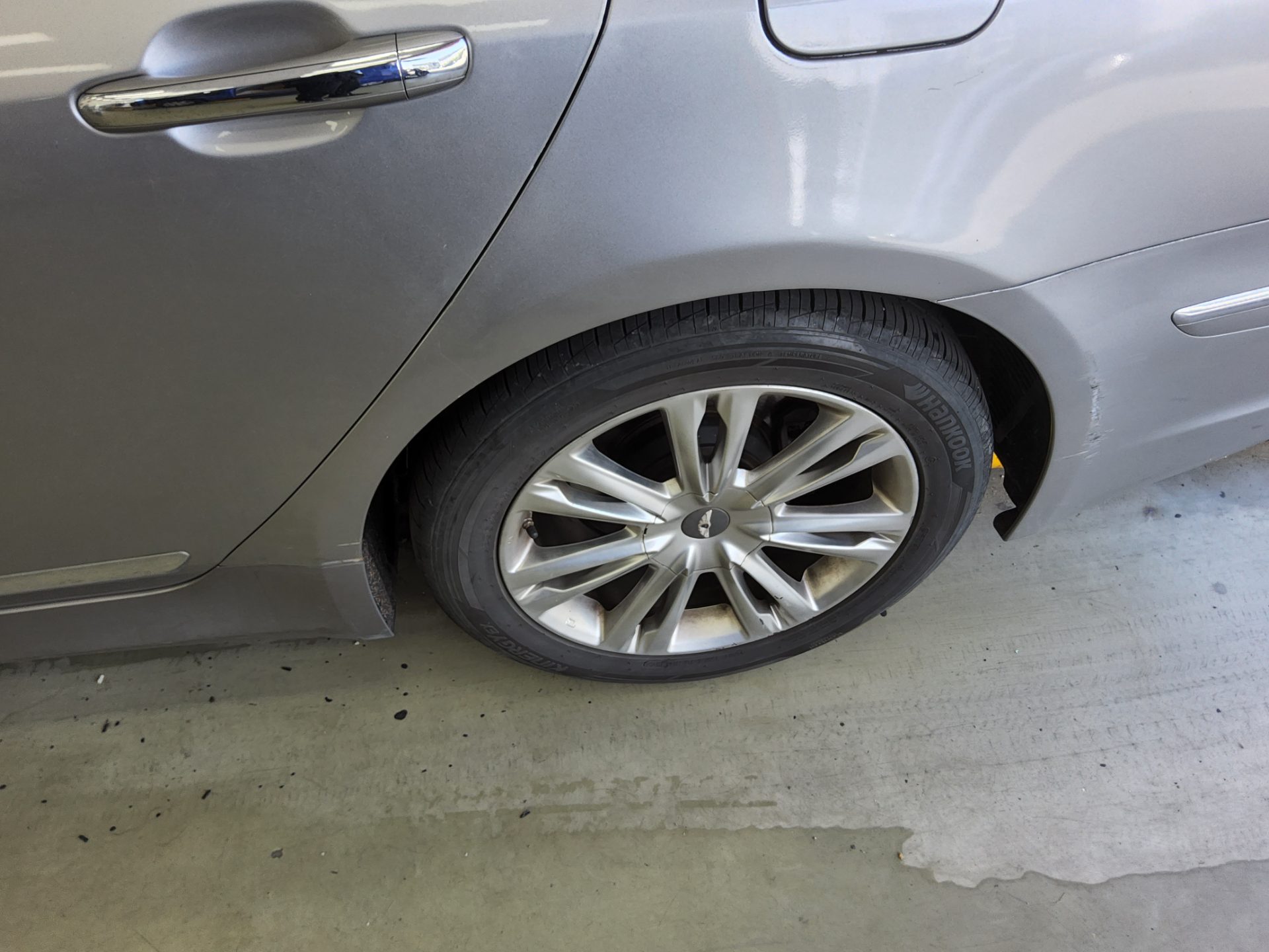 2012 - hyundai bh